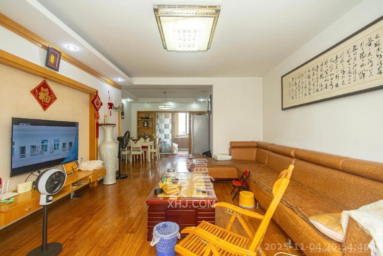 筑梦园  3室2厅2卫    2400.0元/月室内图