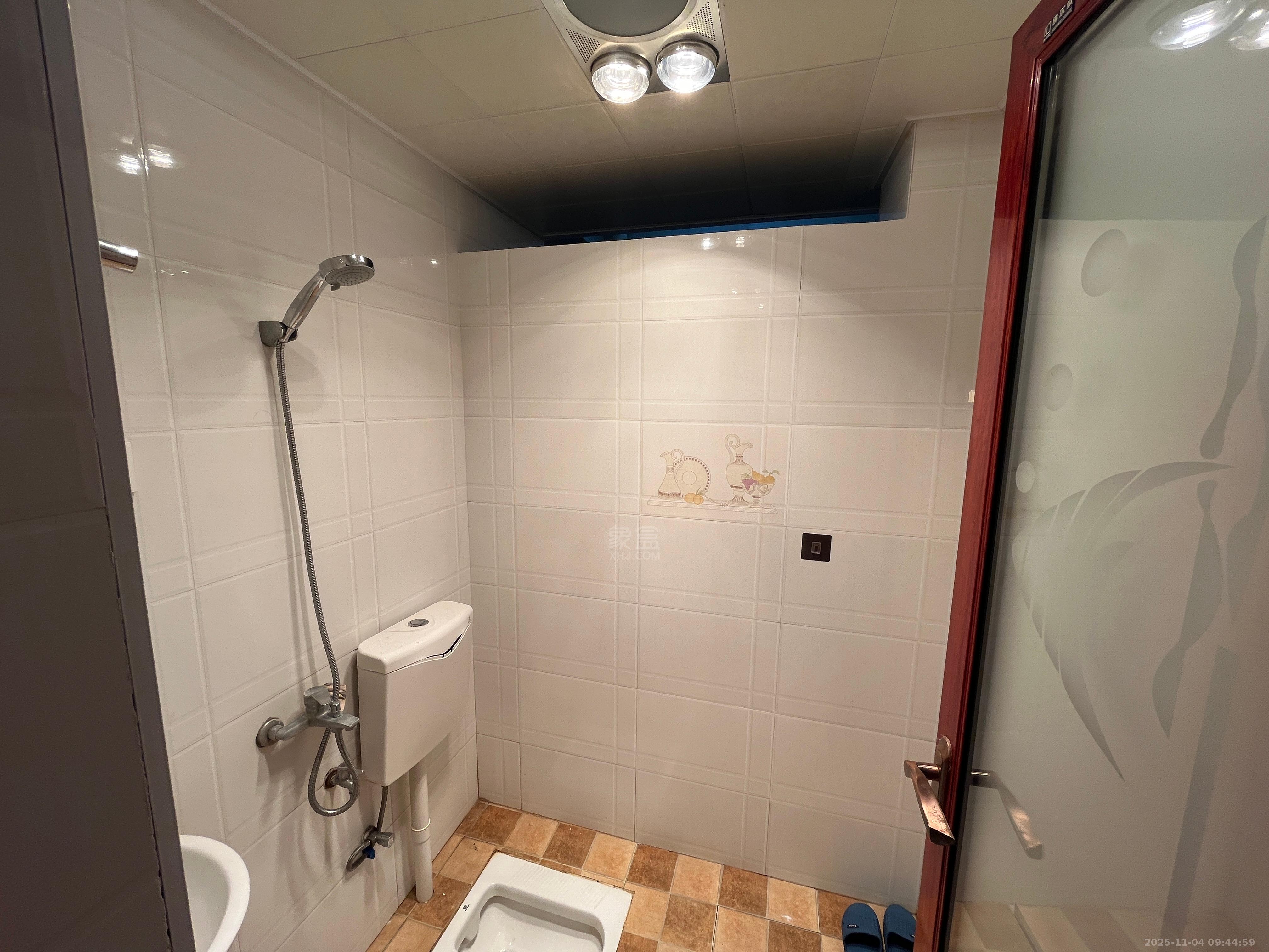 流金岁月-华晨国际  2室1厅1卫    1400.0元/月室内图