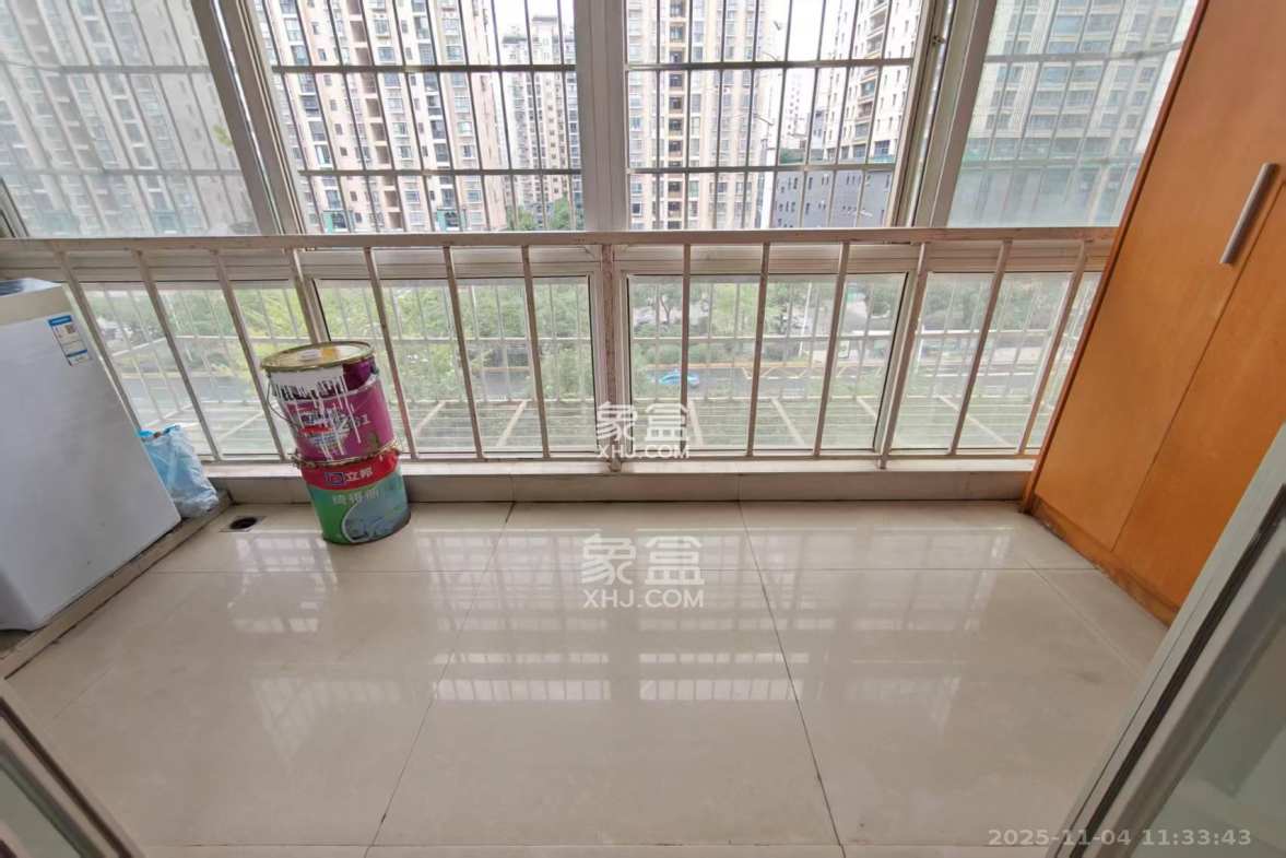 枫林美景 3室2厅1卫 2600.0元/月 枫林美景 3室2厅1卫 2600.0元/月室内图