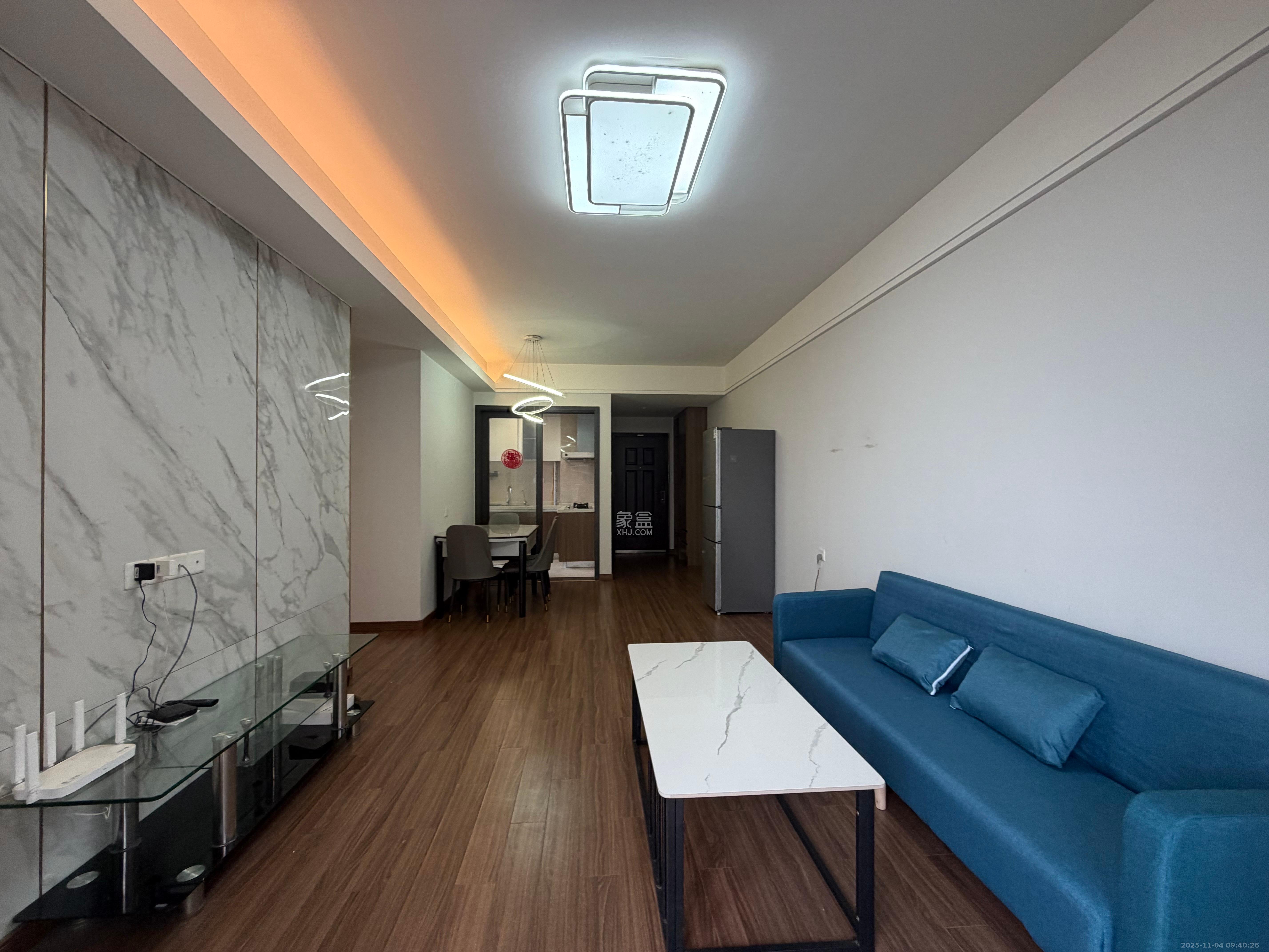 保利香槟国际  2室2厅2卫    2000.0元/月