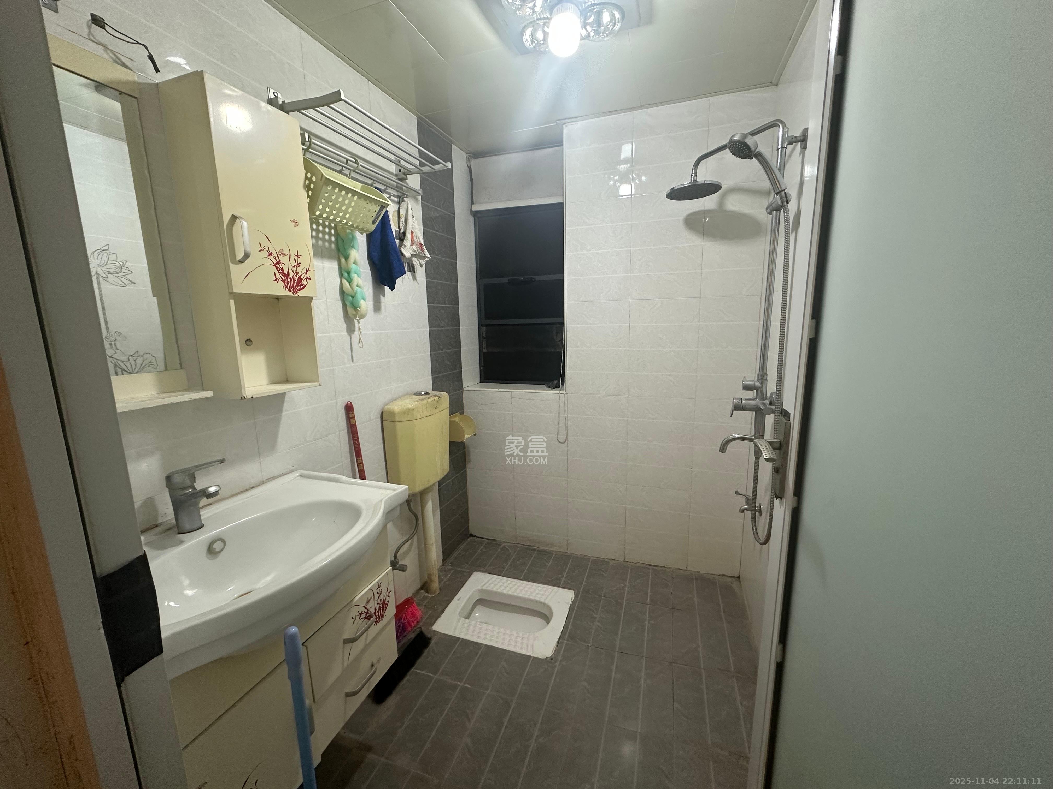 恒基凯旋门一二期  2室2厅1卫    1800.0元/月室内图