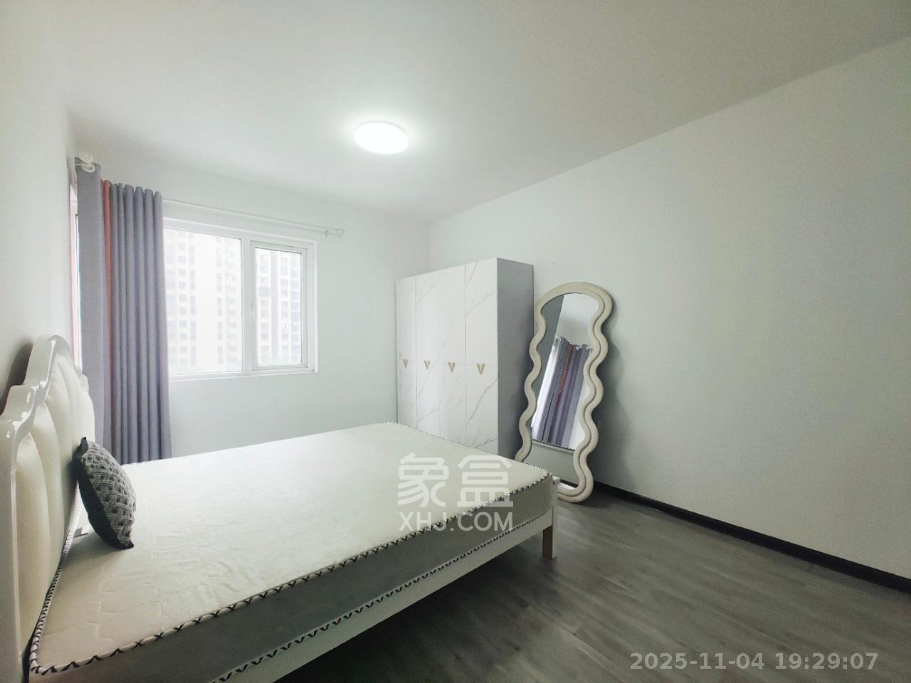 保利香槟国际 1室0厅0卫 2200.0元/月 保利香槟国际 1室0厅0卫 2200.0元/月室内图