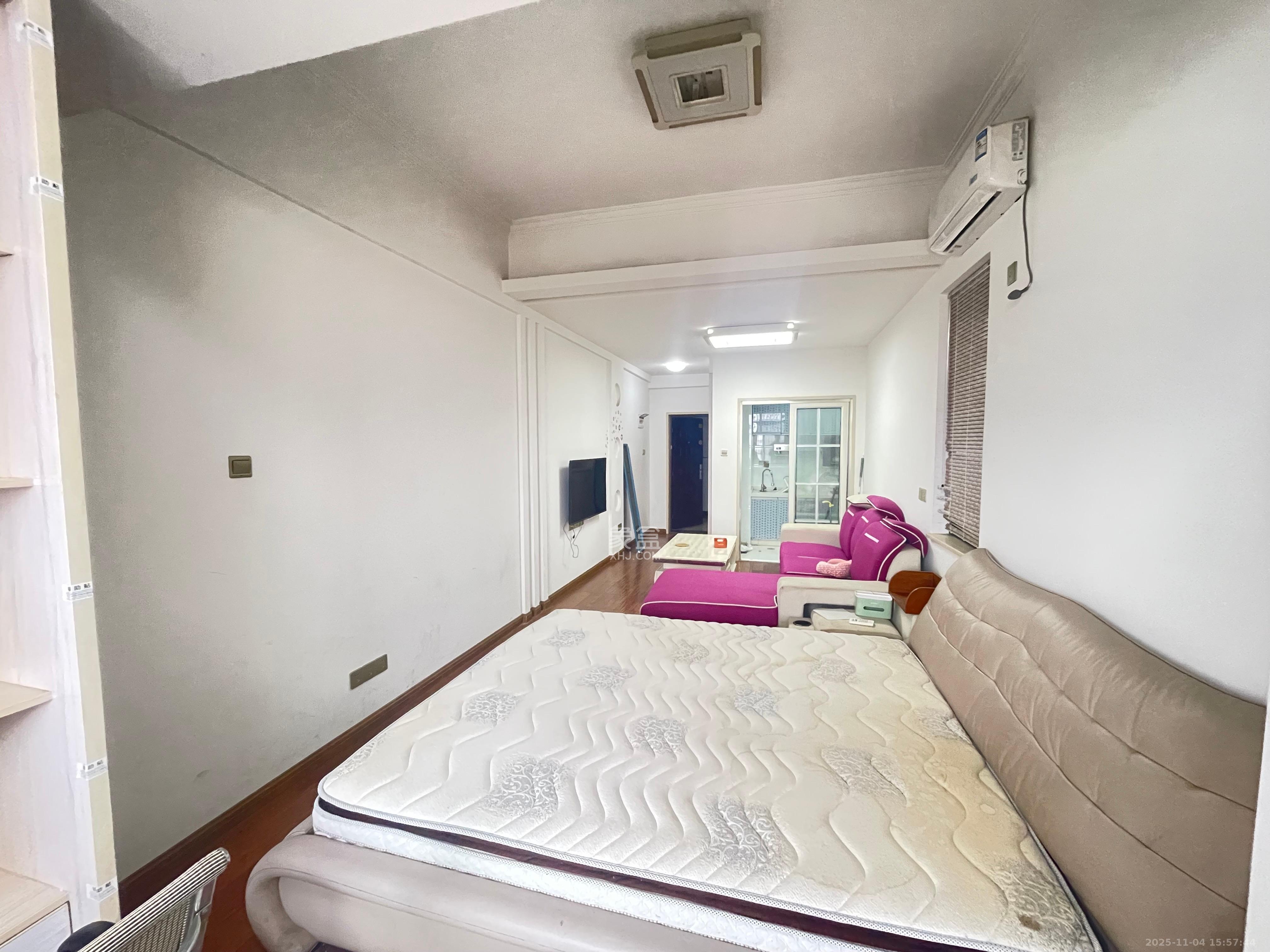 红树湾  1室1厅1卫    1300.0元/月室内图