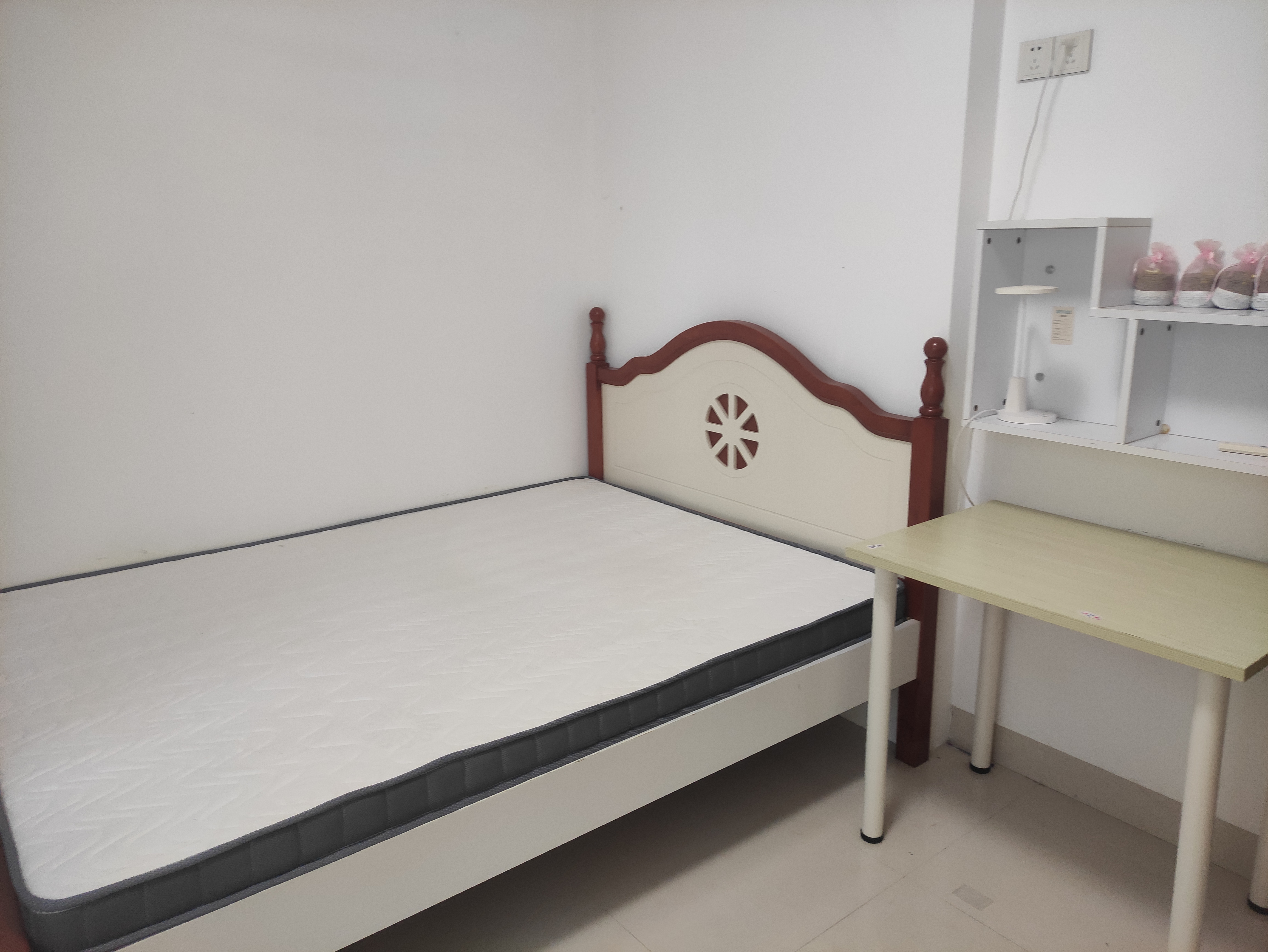 海岸豪庭  3室2厅1卫    2600.0元/月室内图