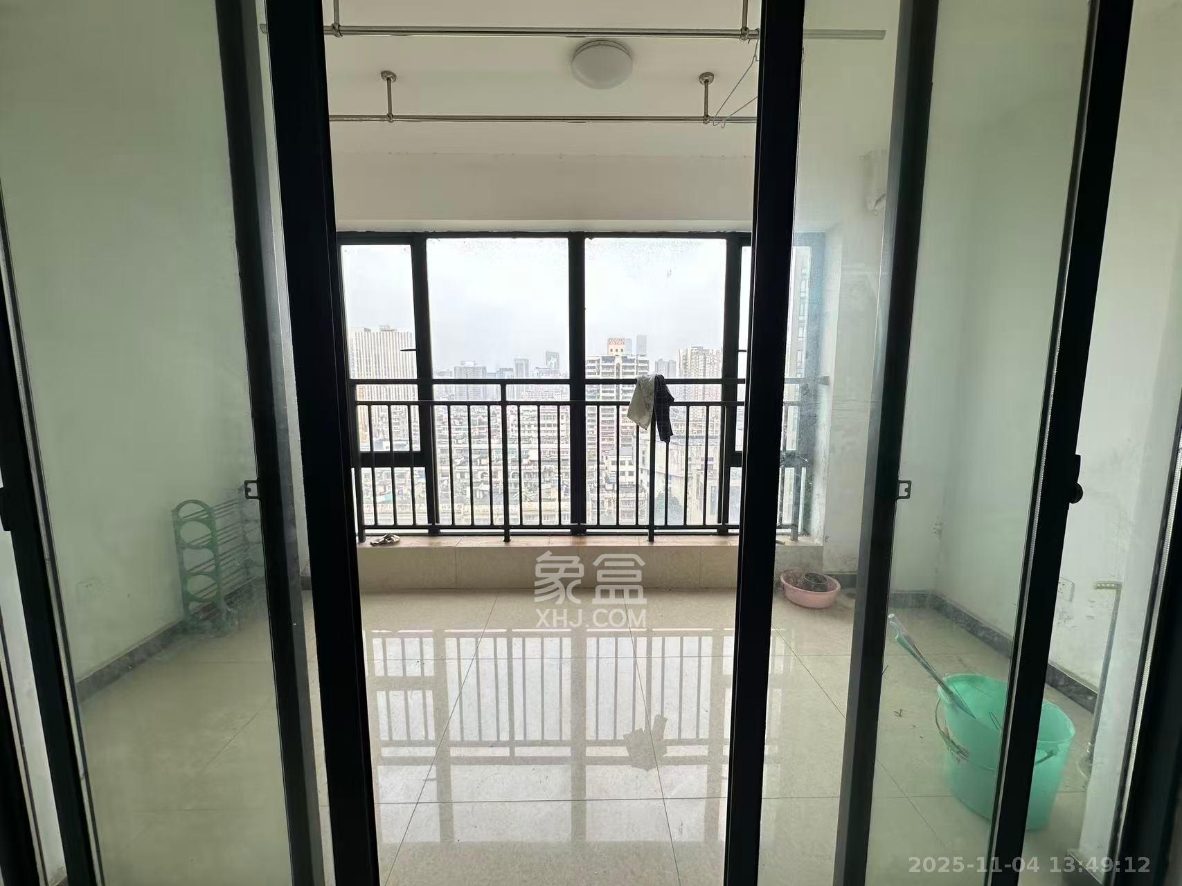 长房天翼未来城 3室2厅2卫 4000.0元/月 长房天翼未来城 3室2厅2卫 4000.0元/月室内图