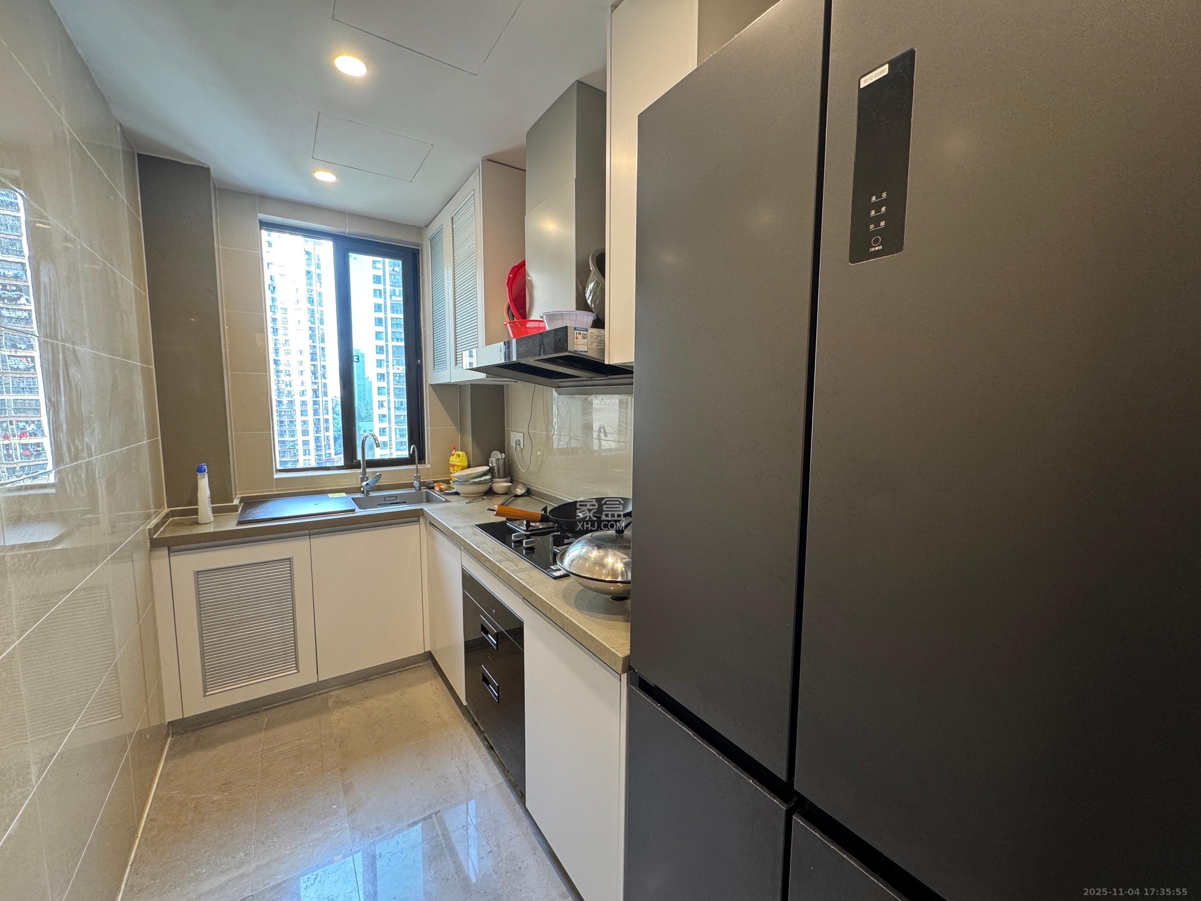 新力铂园（江山云著）  3室2厅2卫    4300.0元/月室内图