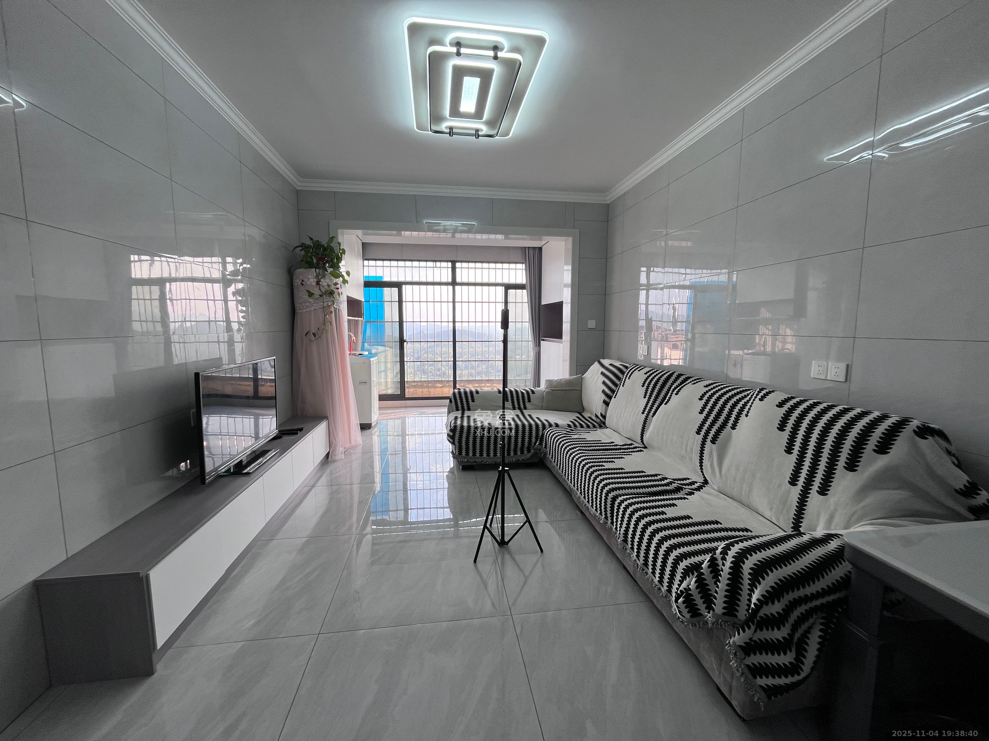 桥头家园二期（桥头家苑二期）  2室2厅1卫    1800.0元/月室内图