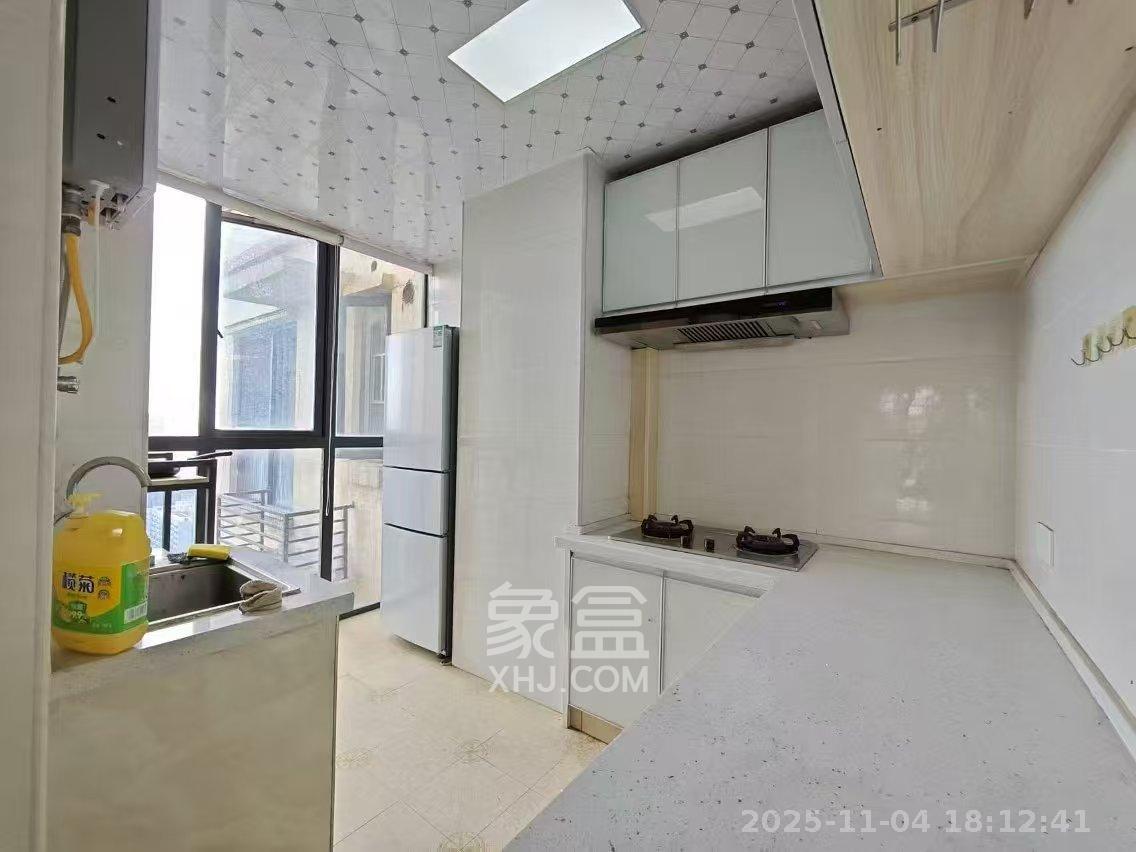 蓝光幸福满庭 2室2厅1卫 2100.0元/月 蓝光幸福满庭 2室2厅1卫 2100.0元/月室内图