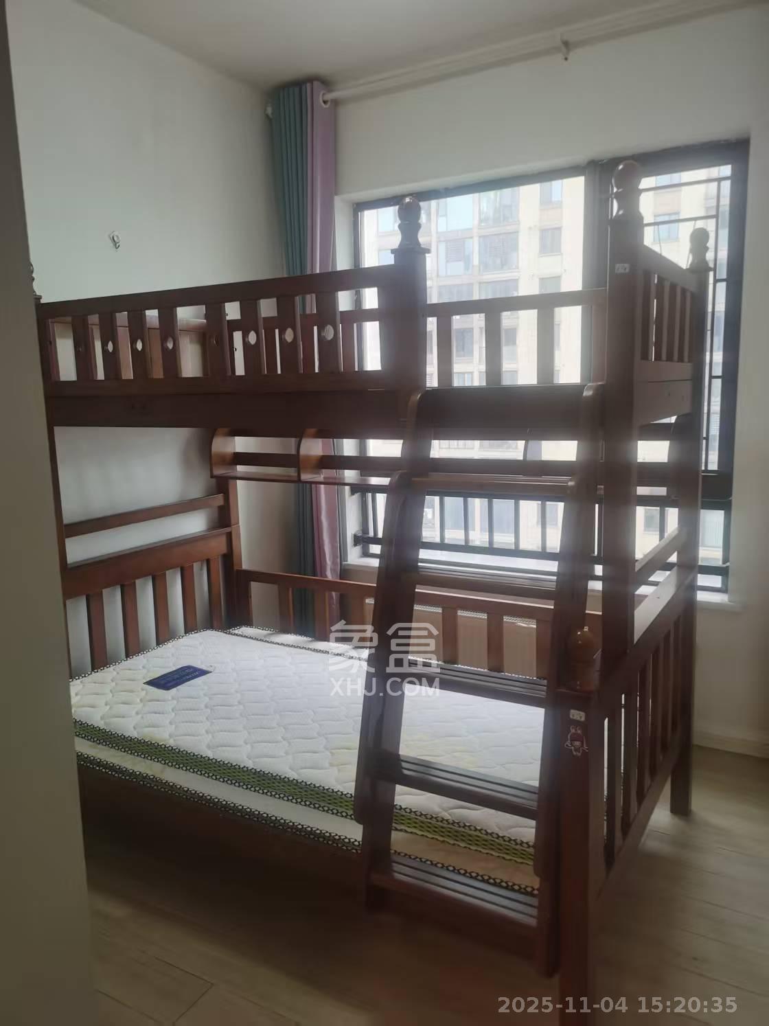 世茂外滩里（世茂铂翠湾三期）  3室2厅1卫    3800.0元/月室内图