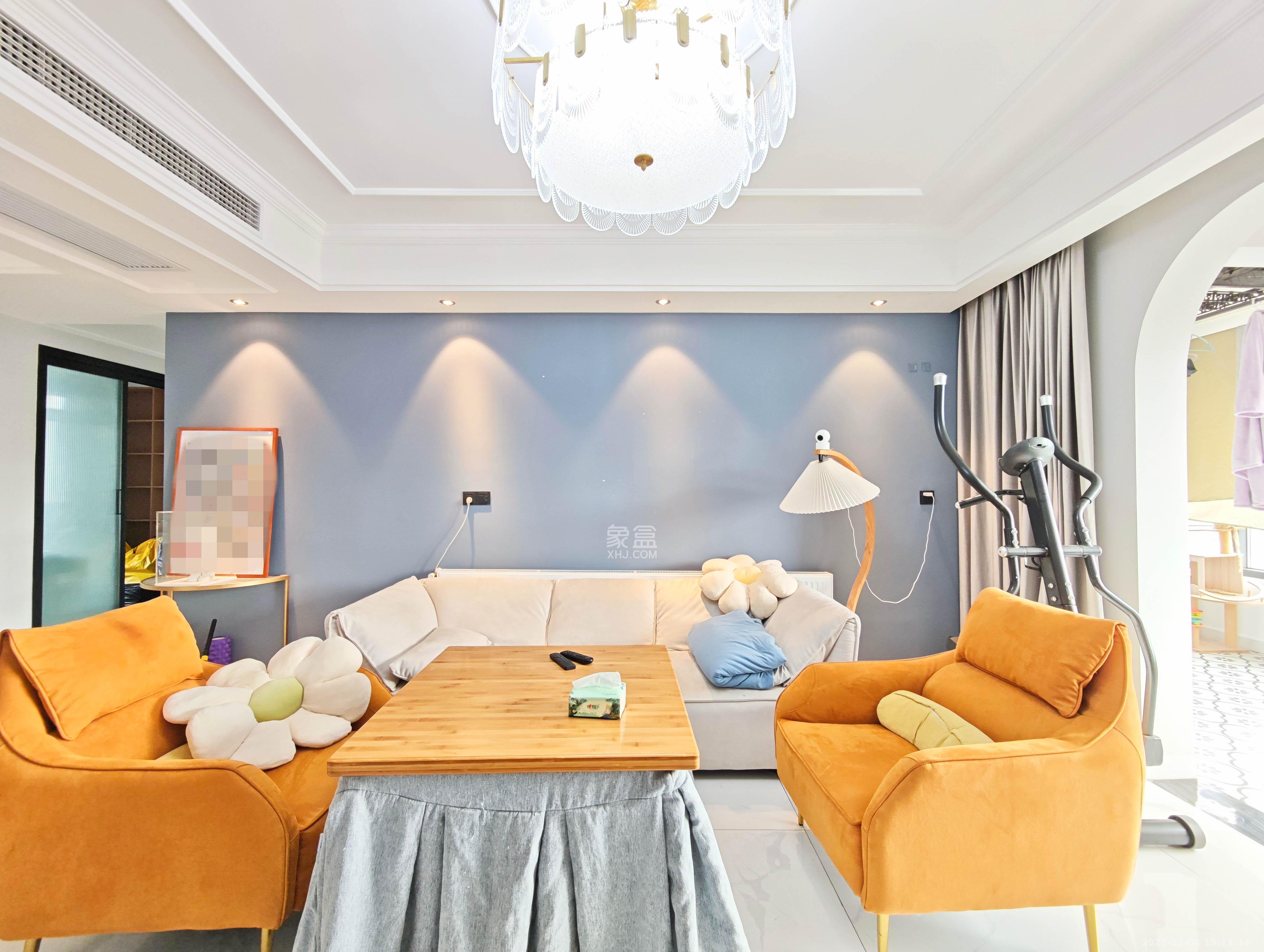 保利城(中航城国际社区、郡原美村) 4室2厅2卫 160.0万 保利城(中航城国际社区、郡原美村) 4室2厅2卫 160.0万客厅