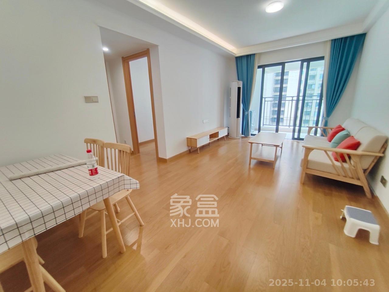 阳光城尚东湾青柠园  3室2厅1卫    2300.0元/月室内图