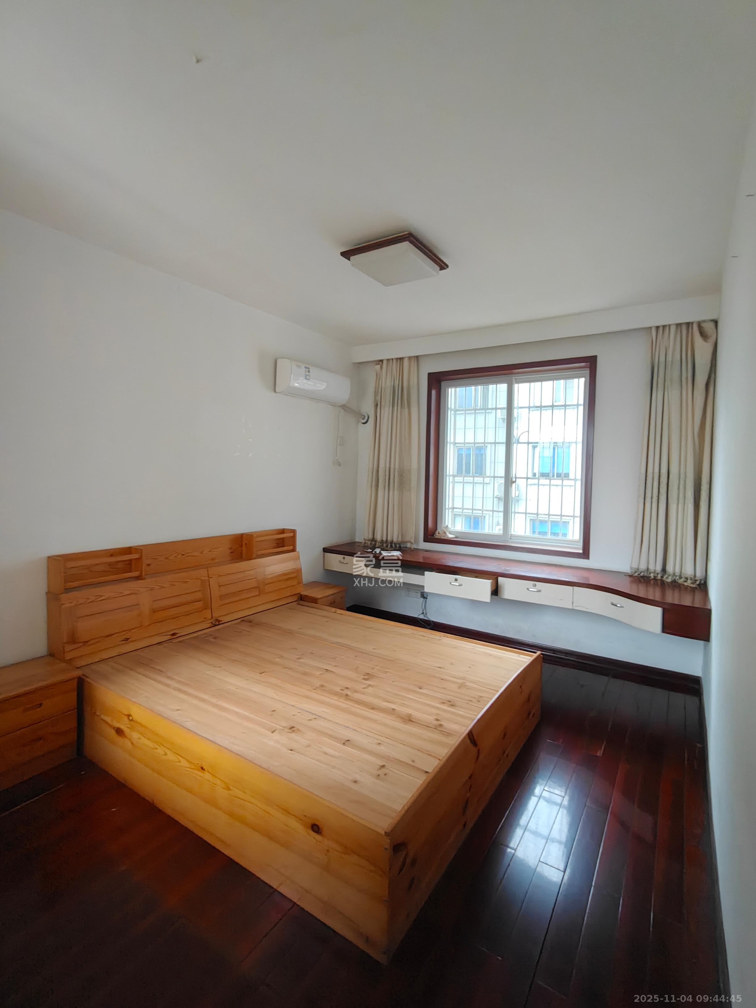 双龙警苑  3室2厅1卫    1000.0元/月室内图