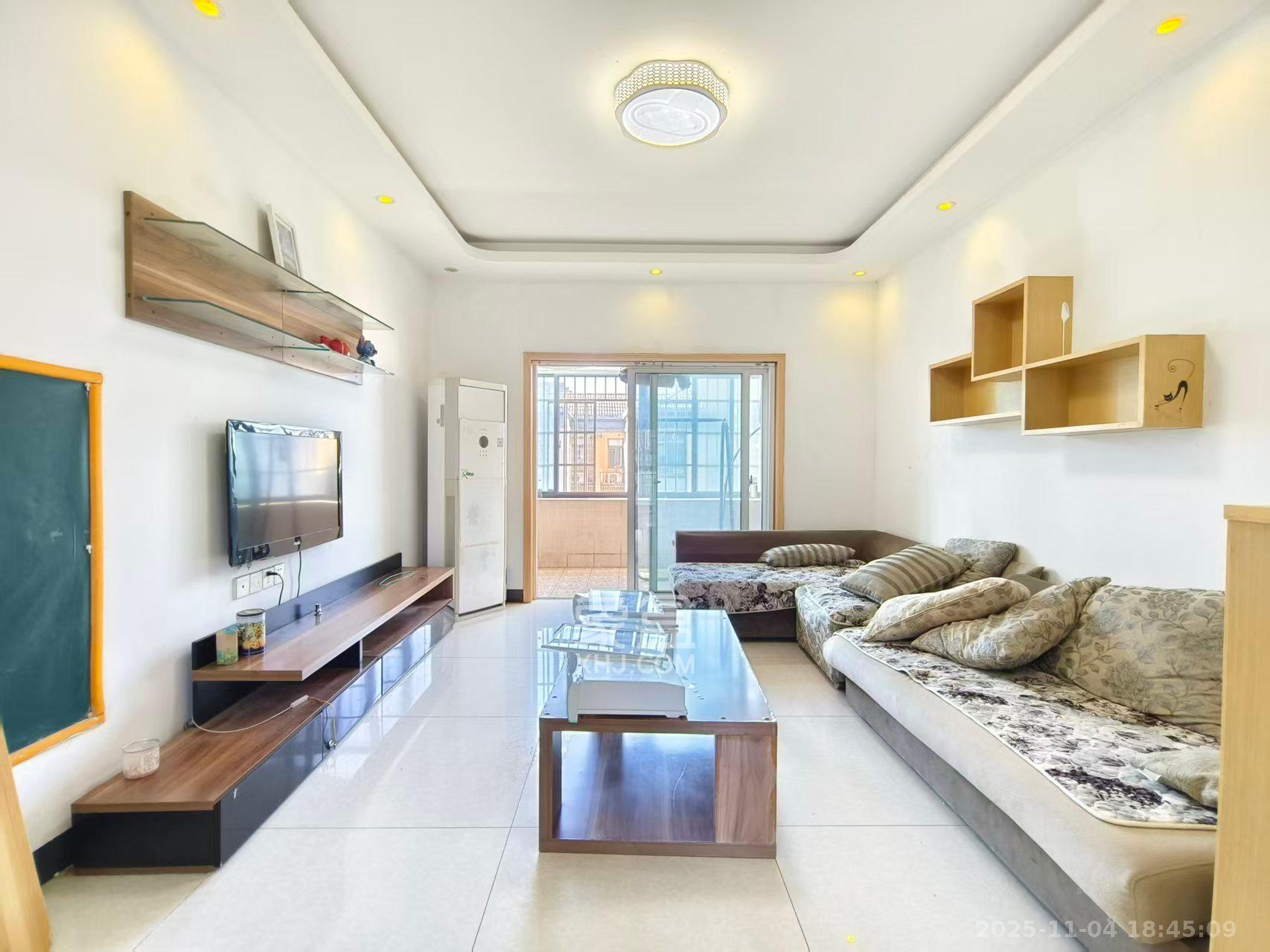 山水湾 2室2厅1卫 1300.0元/月 山水湾 2室2厅1卫 1300.0元/月室内图