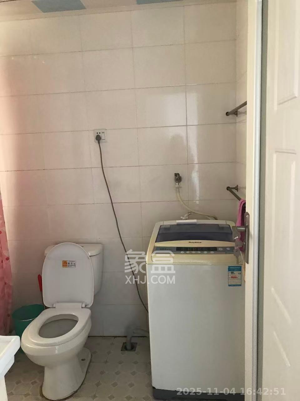 怡海星城 2室2厅1卫 1500.0元/月 怡海星城 2室2厅1卫 1500.0元/月室内图