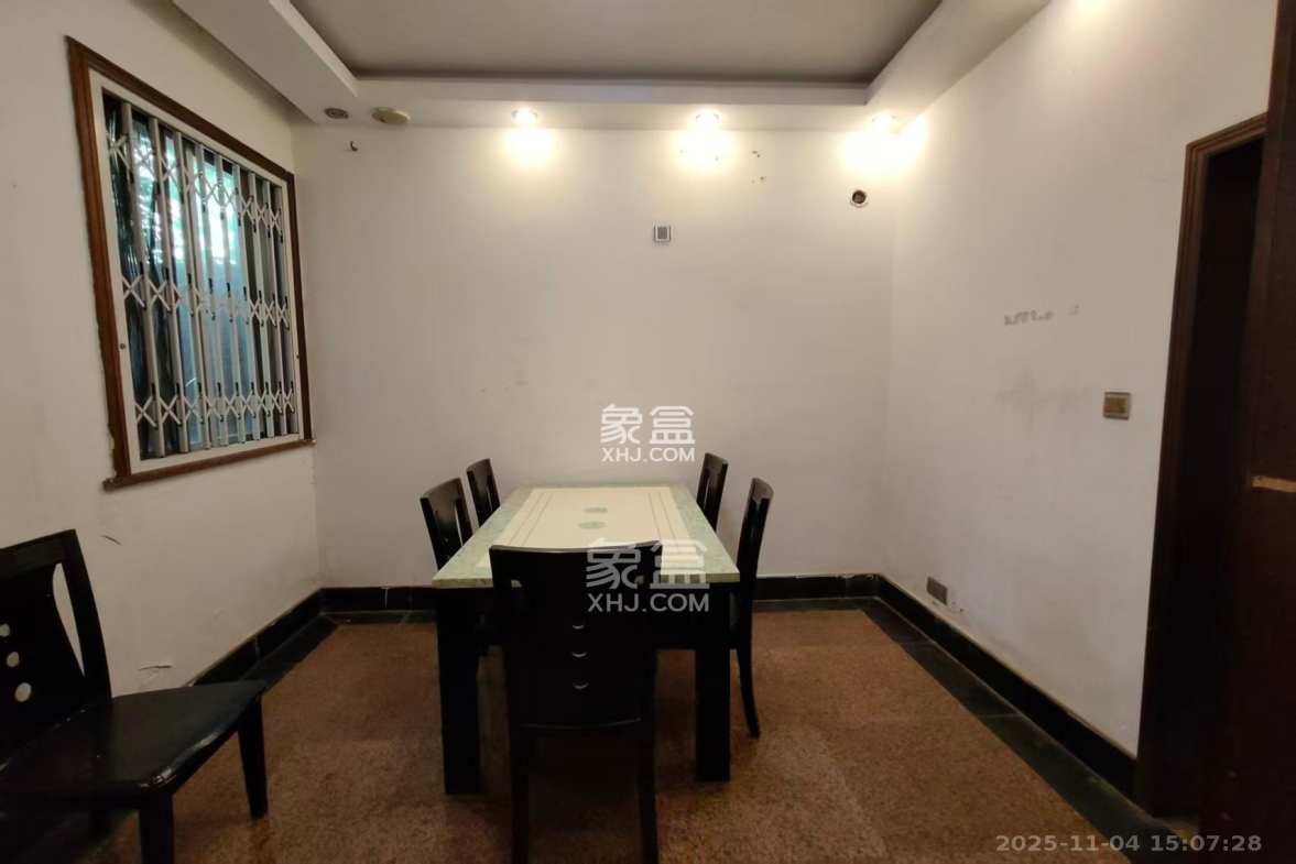 幸福里(幸福里一期) 6室2厅2卫 2900.0元/月 幸福里(幸福里一期) 6室2厅2卫 2900.0元/月室内图