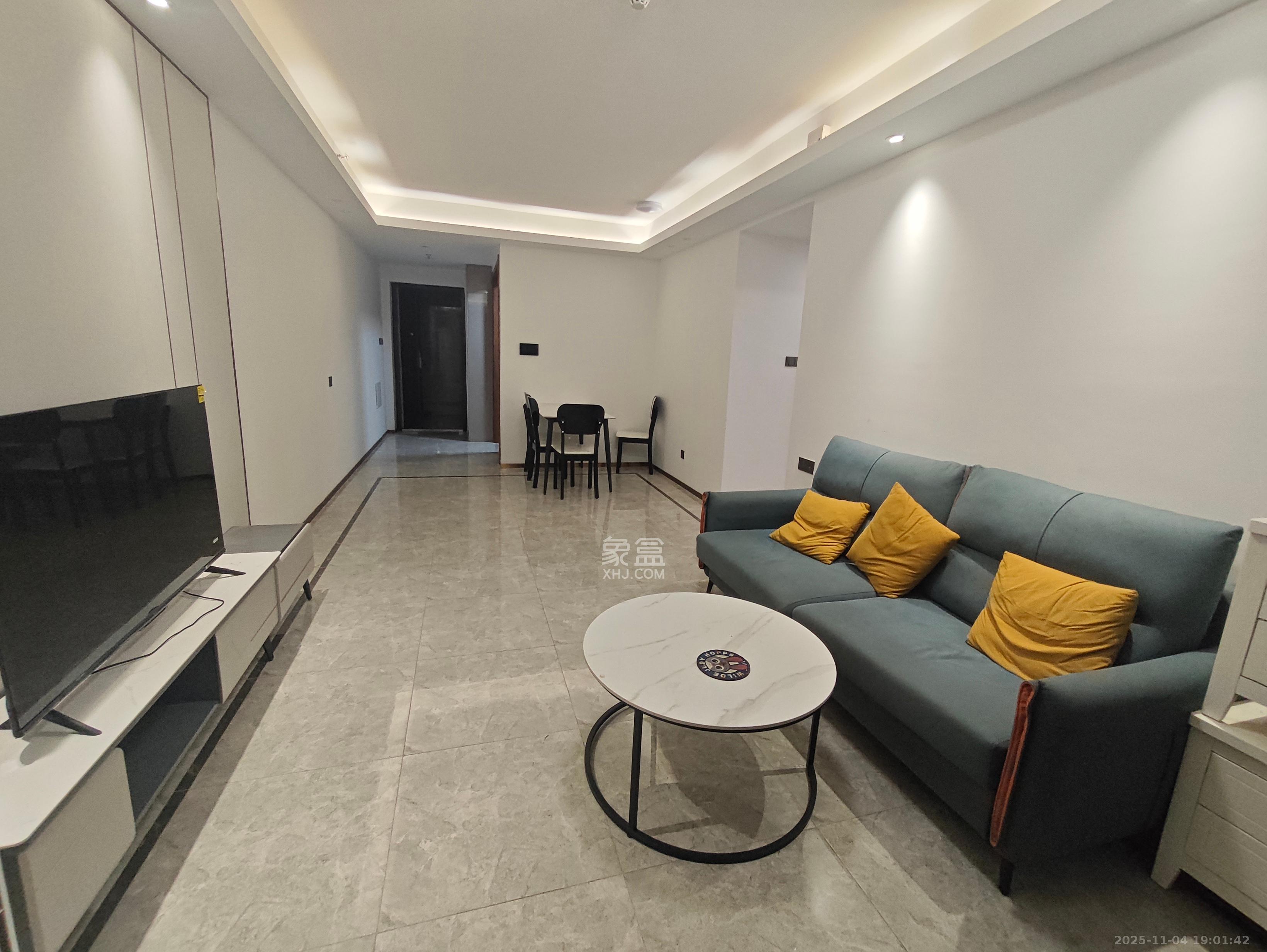 梅溪悦章 3室2厅2卫 3500.0元/月 梅溪悦章 3室2厅2卫 3500.0元/月室内图