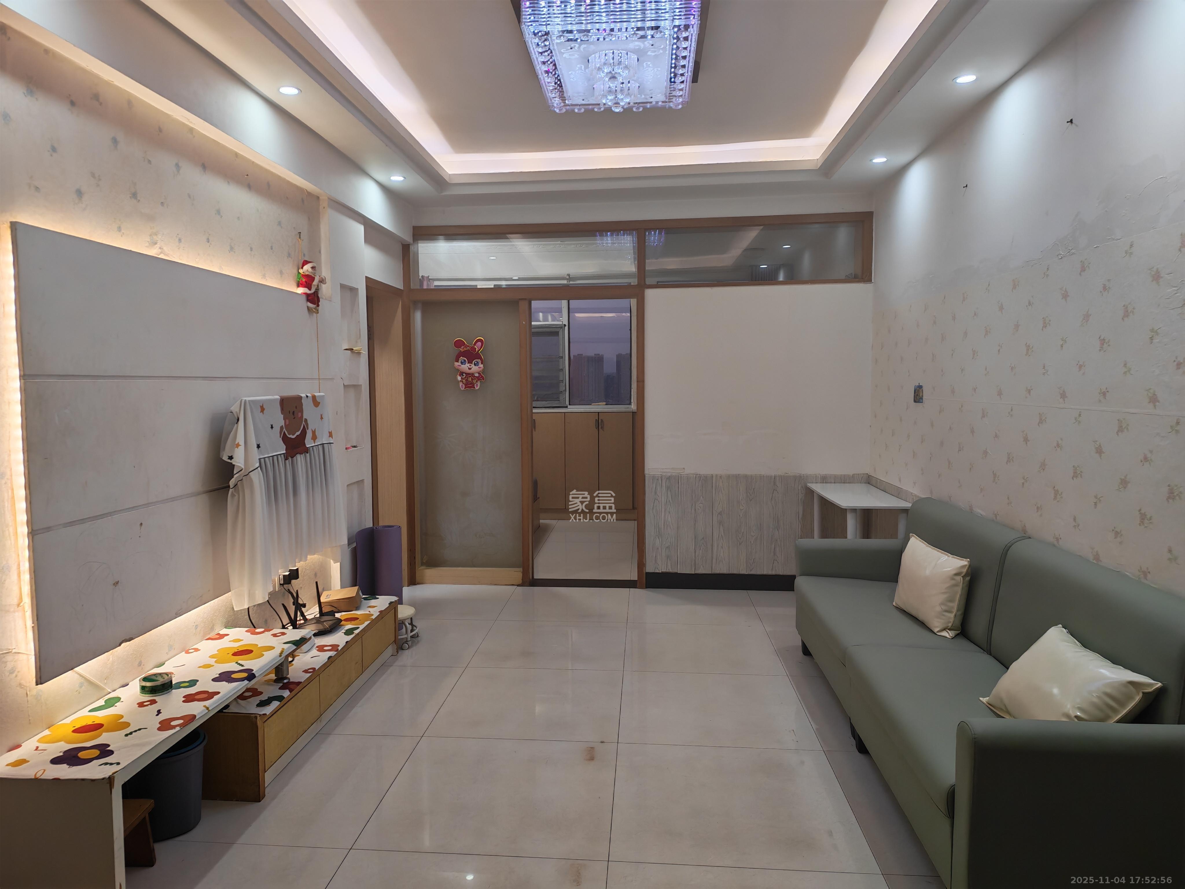 红星国际星城  2室1厅1卫    1700.0元/月