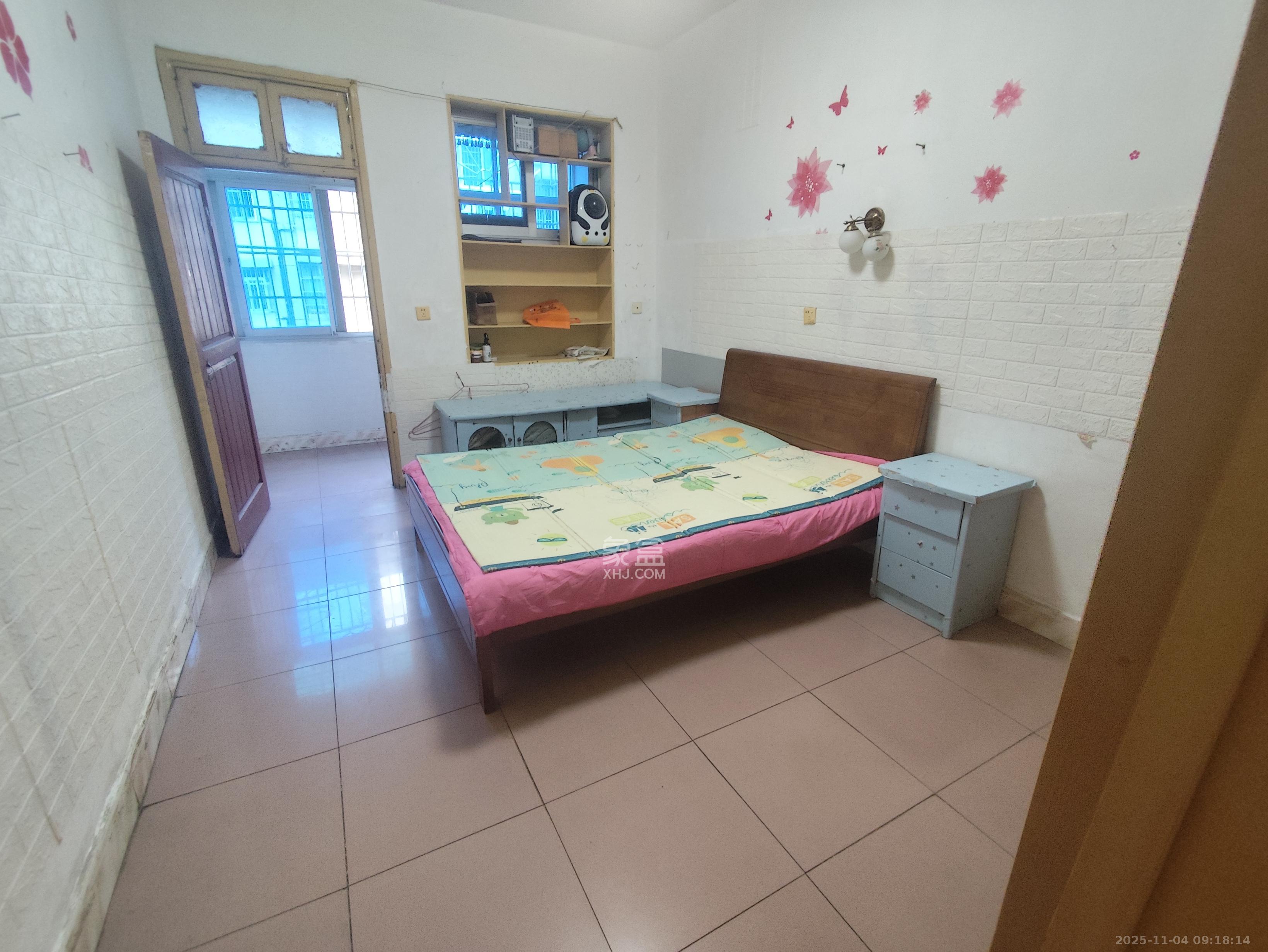 稻谷仓散盘  1室1厅1卫    1350.0元/月室内图