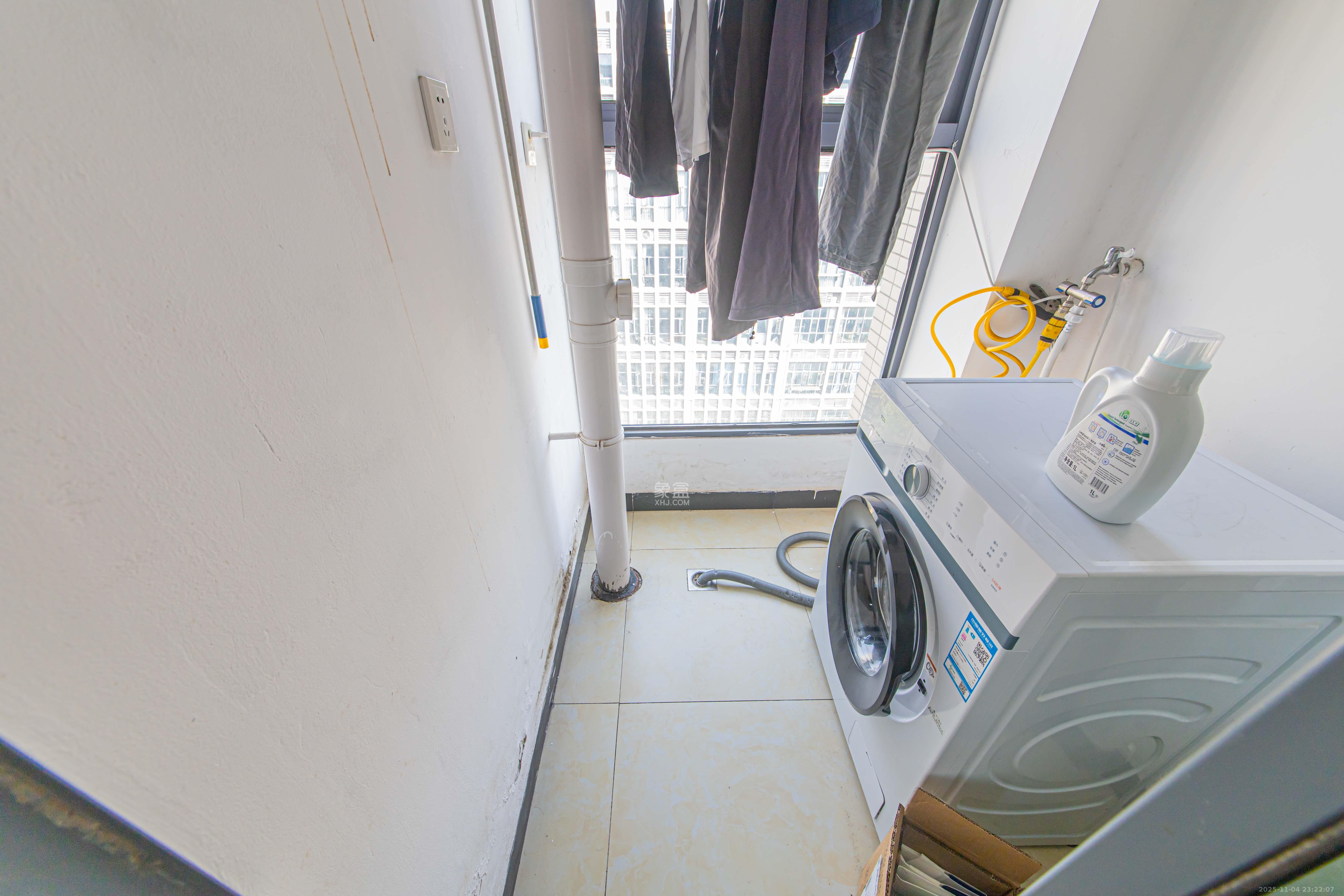 中建芙蓉嘉苑 1室1厅1卫 19.8万 中建芙蓉嘉苑 1室1厅1卫 19.8万阳台