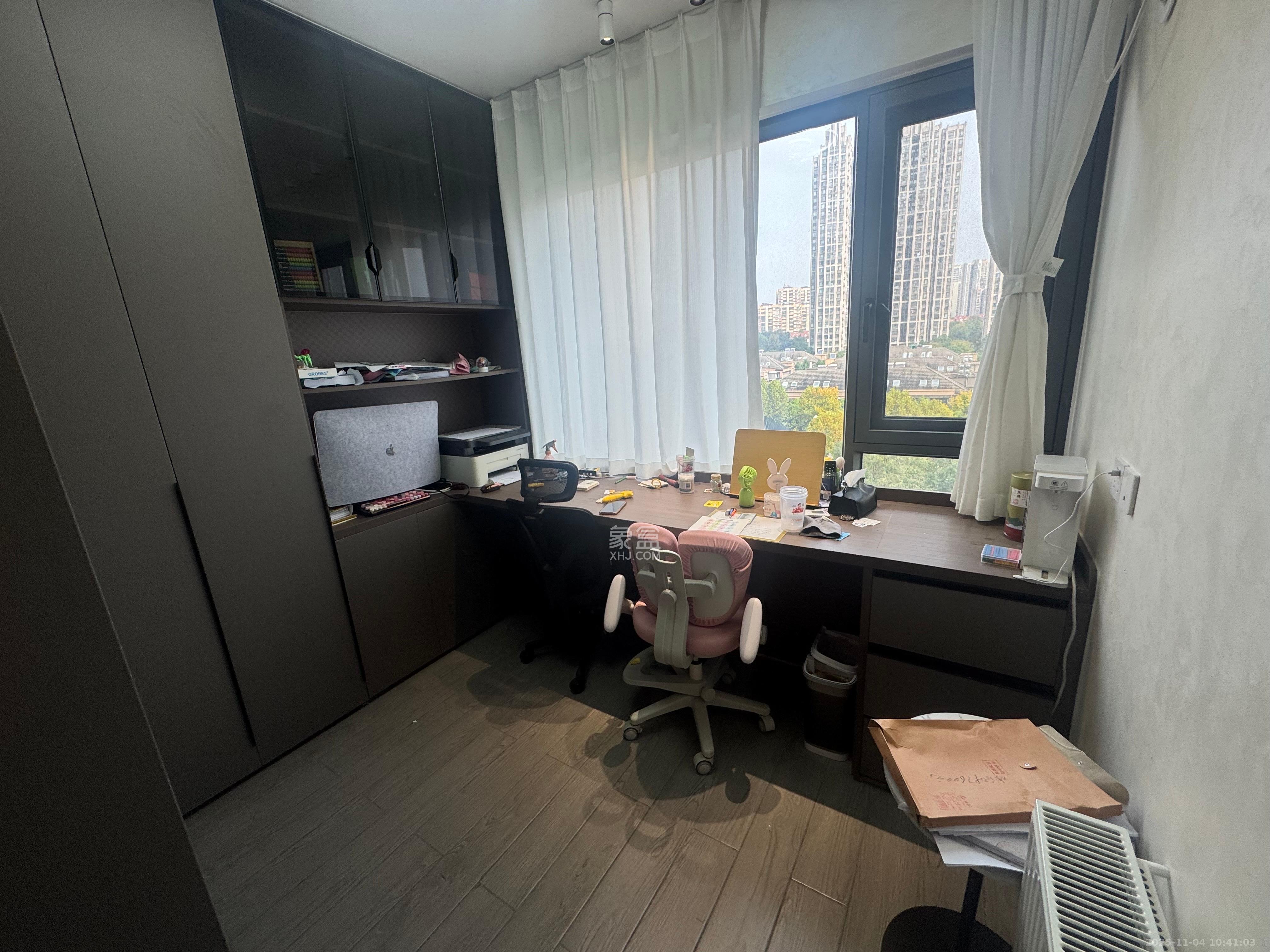 中海阅溪府  4室1厅2卫    6000.0元/月室内图