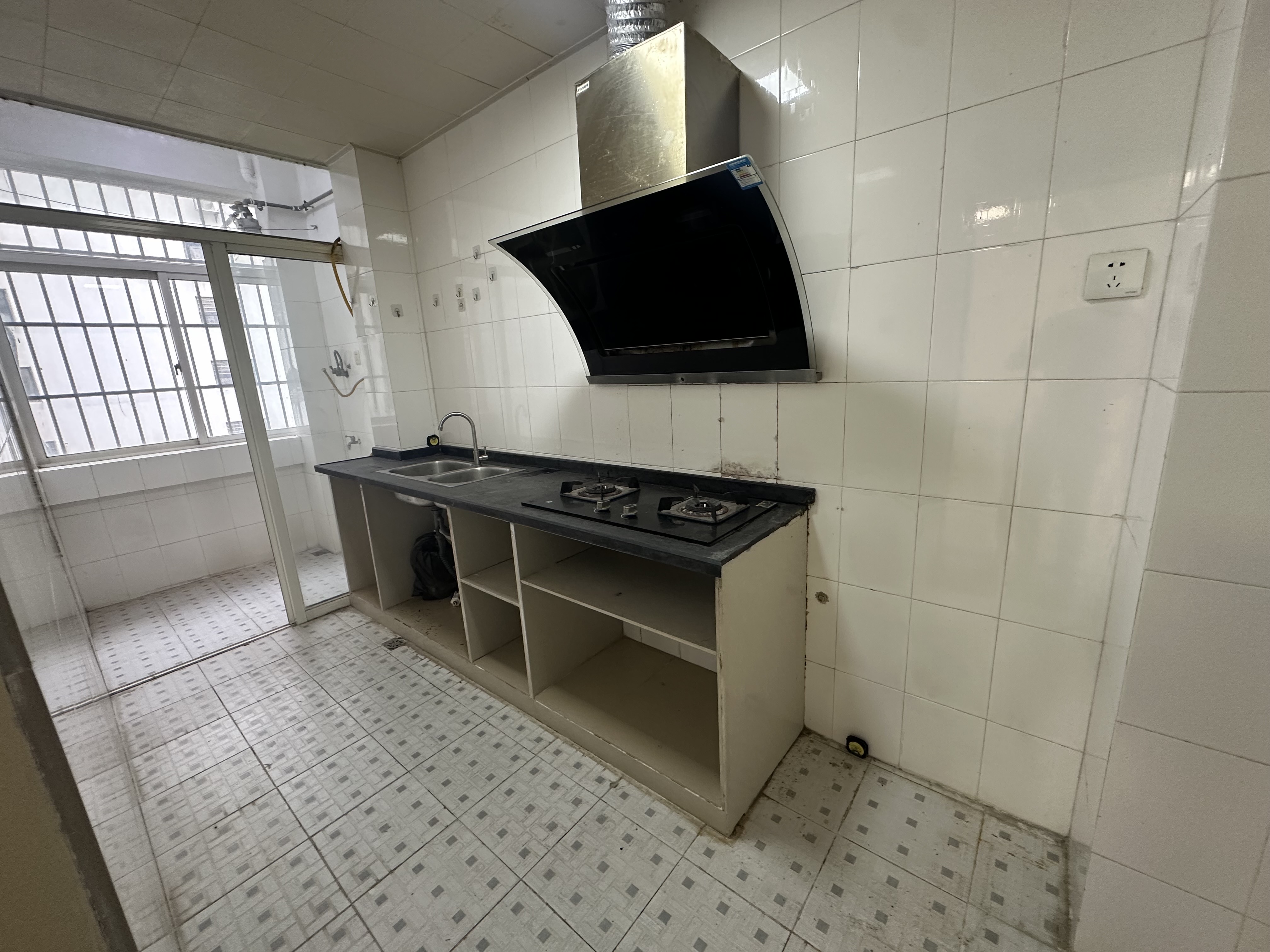 昌茂清华园 2室2厅1卫 99.0万 昌茂清华园 2室2厅1卫 99.0万客厅