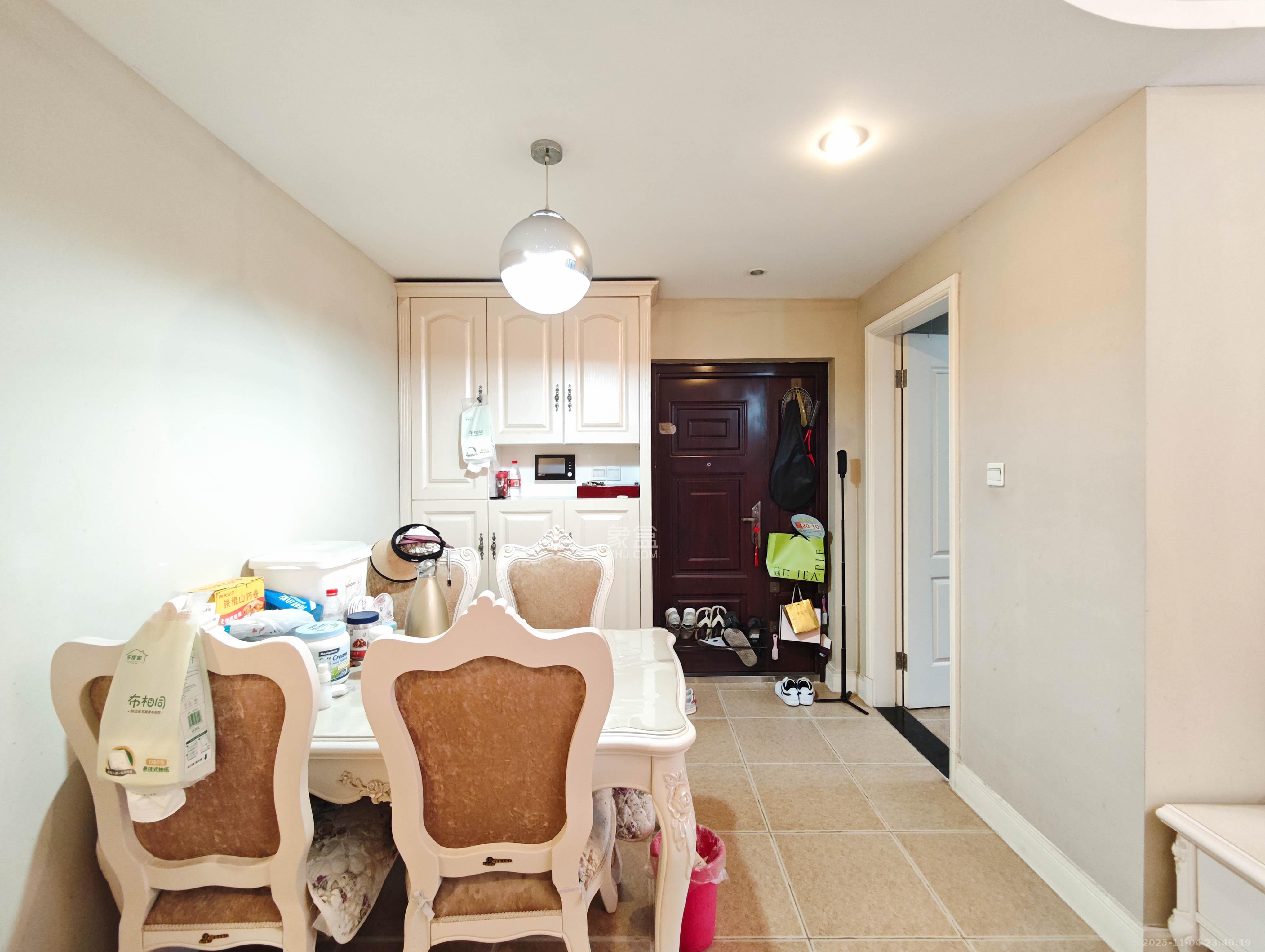 保利城(中航城国际社区、郡原美村) 2室1厅1卫 70.0万 保利城(中航城国际社区、郡原美村) 2室1厅1卫 70.0万其他