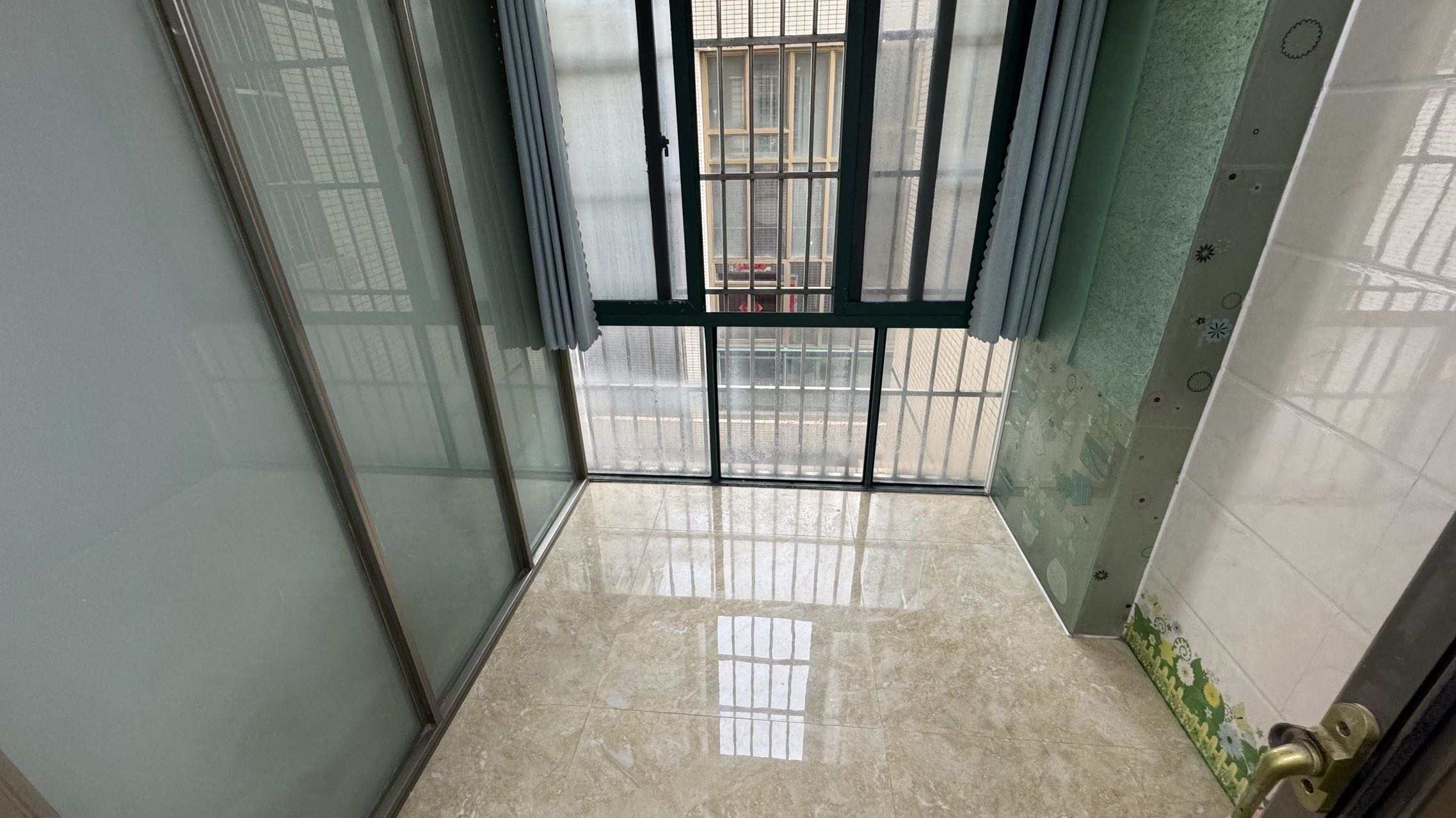 锦江丽都 3室2厅2卫 133.0万 锦江丽都 3室2厅2卫 133.0万客厅