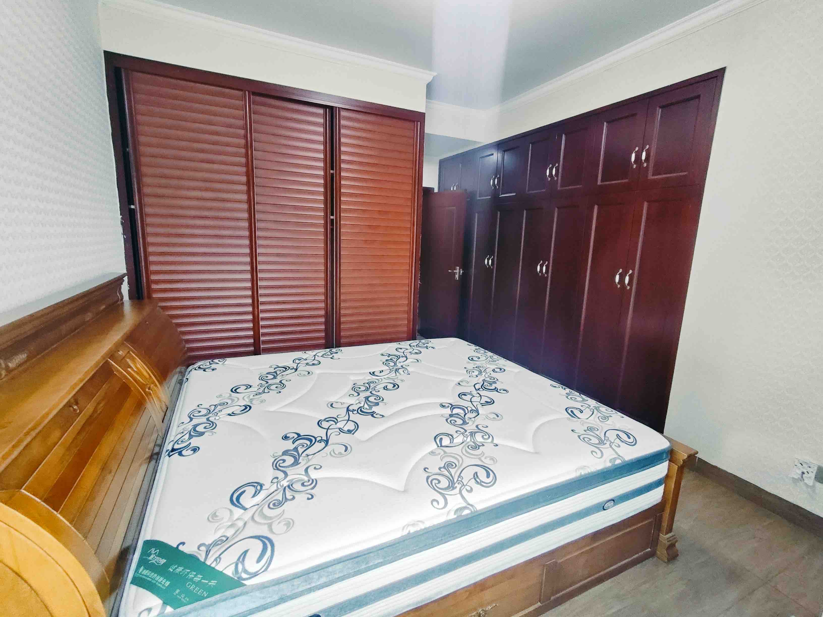 西子莲花 3室3厅2卫 2500.0元/月 西子莲花 3室3厅2卫 2500.0元/月室内图