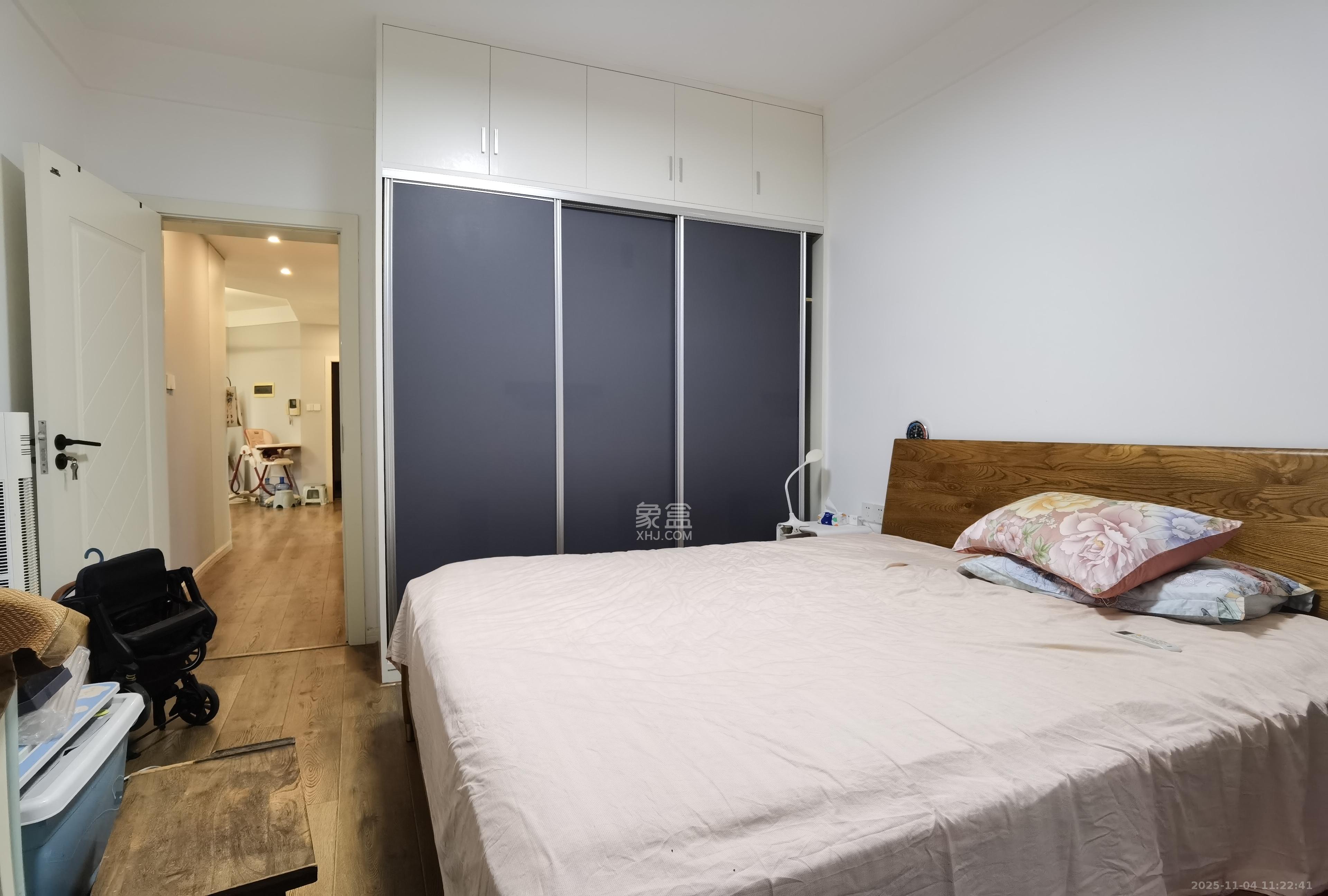 城市森林  2室2厅1卫    3200.0元/月室内图