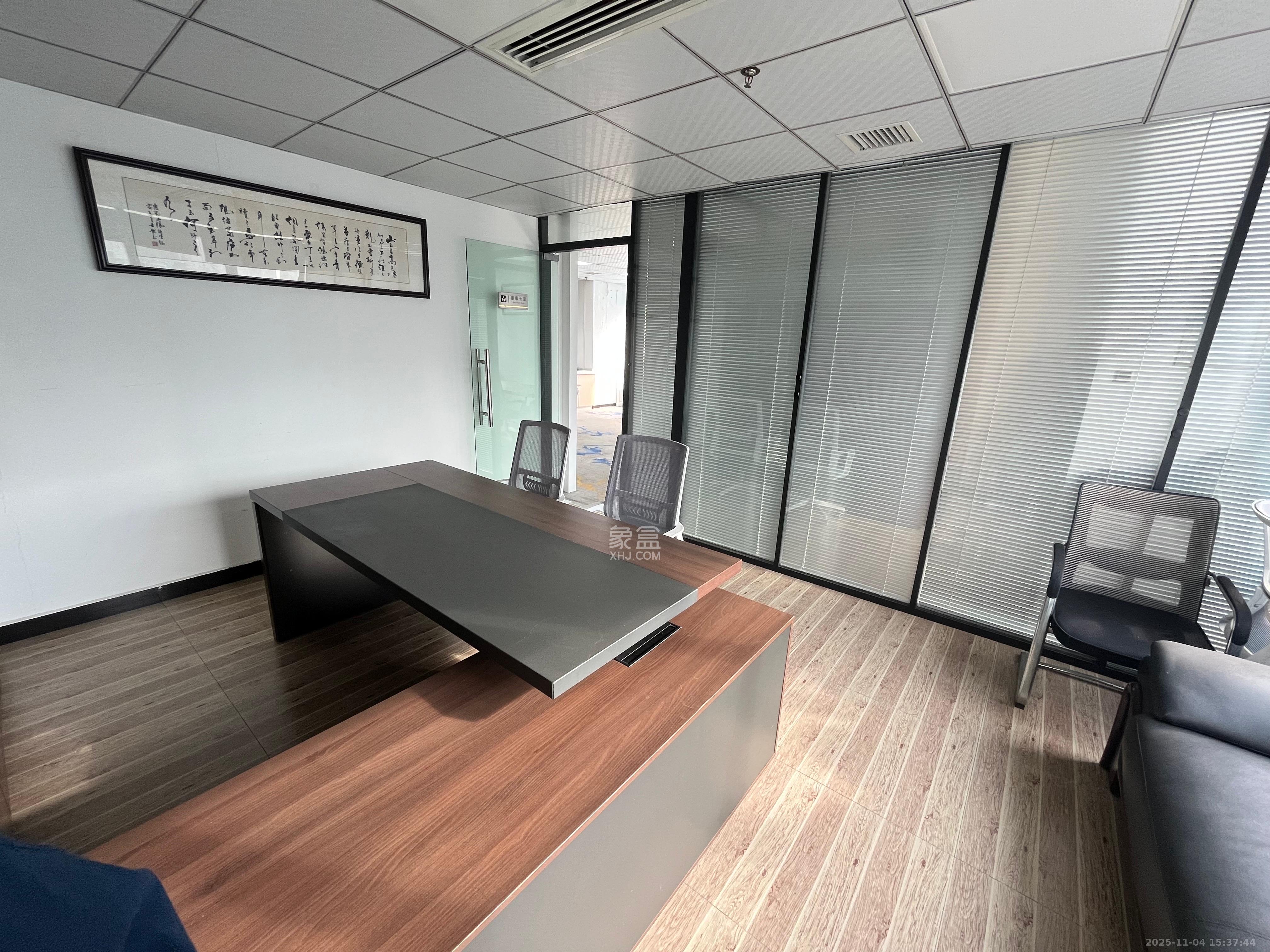 奥克斯广场   114.46㎡      6000.0元/月室内图