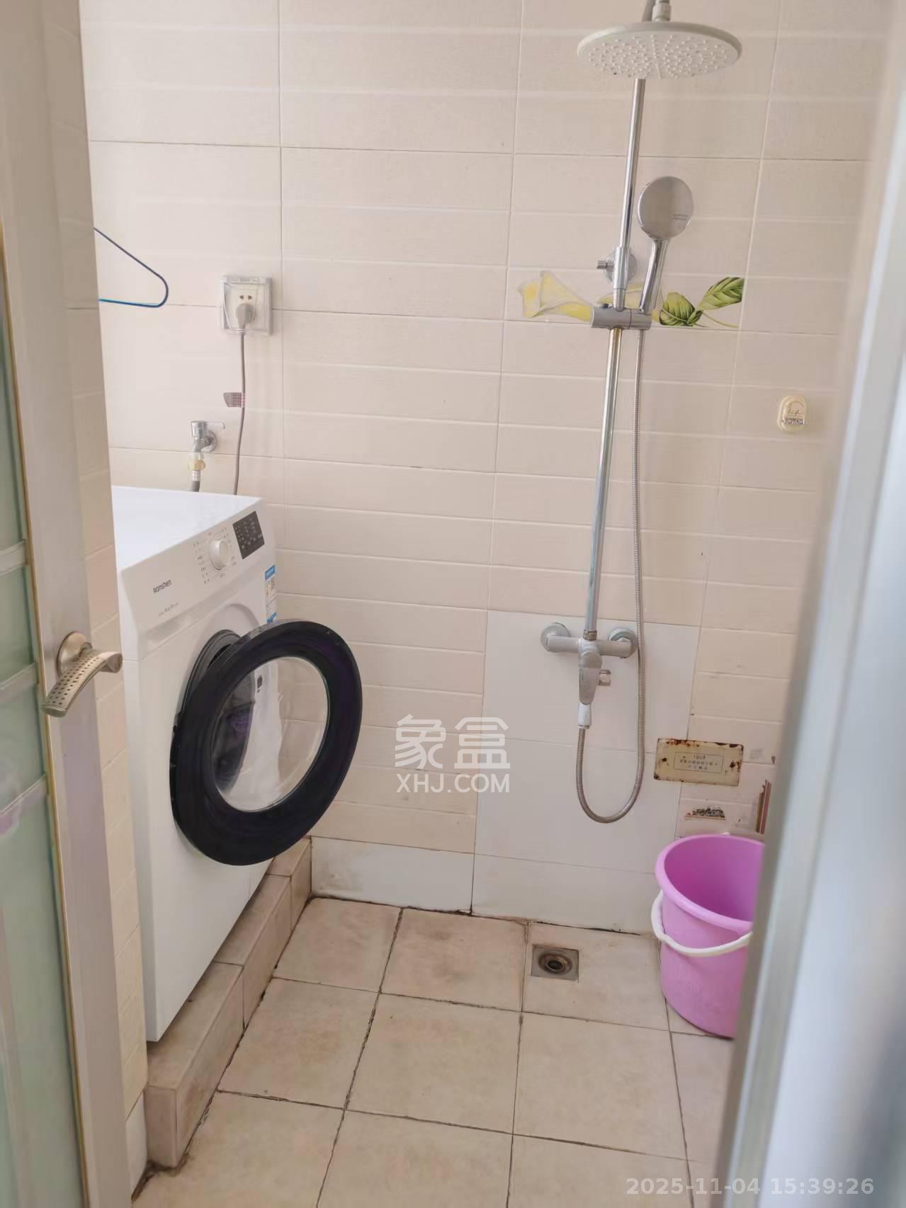 西城龙庭  1室1厅1卫    1750.0元/月室内图