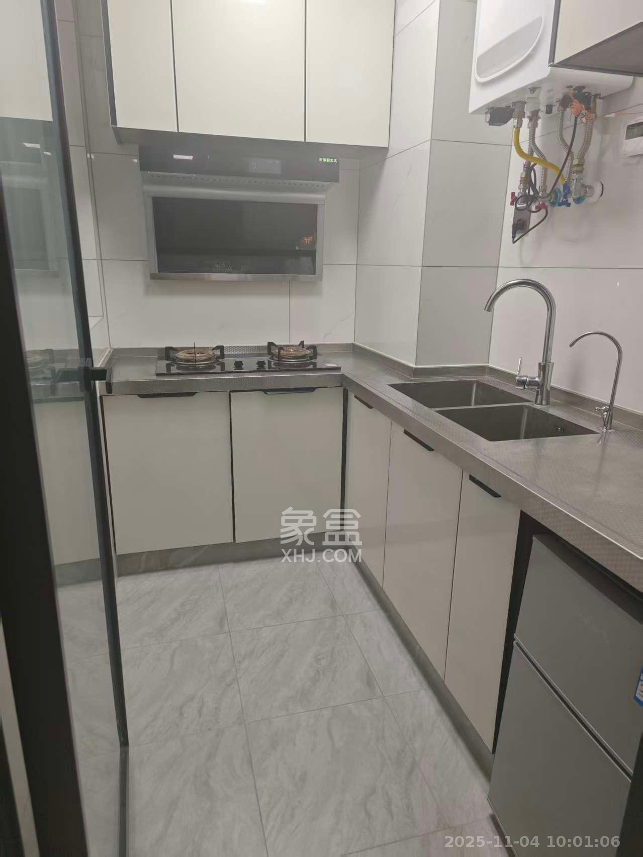 新城悦隽公园  1室1厅1卫    1600.0元/月室内图