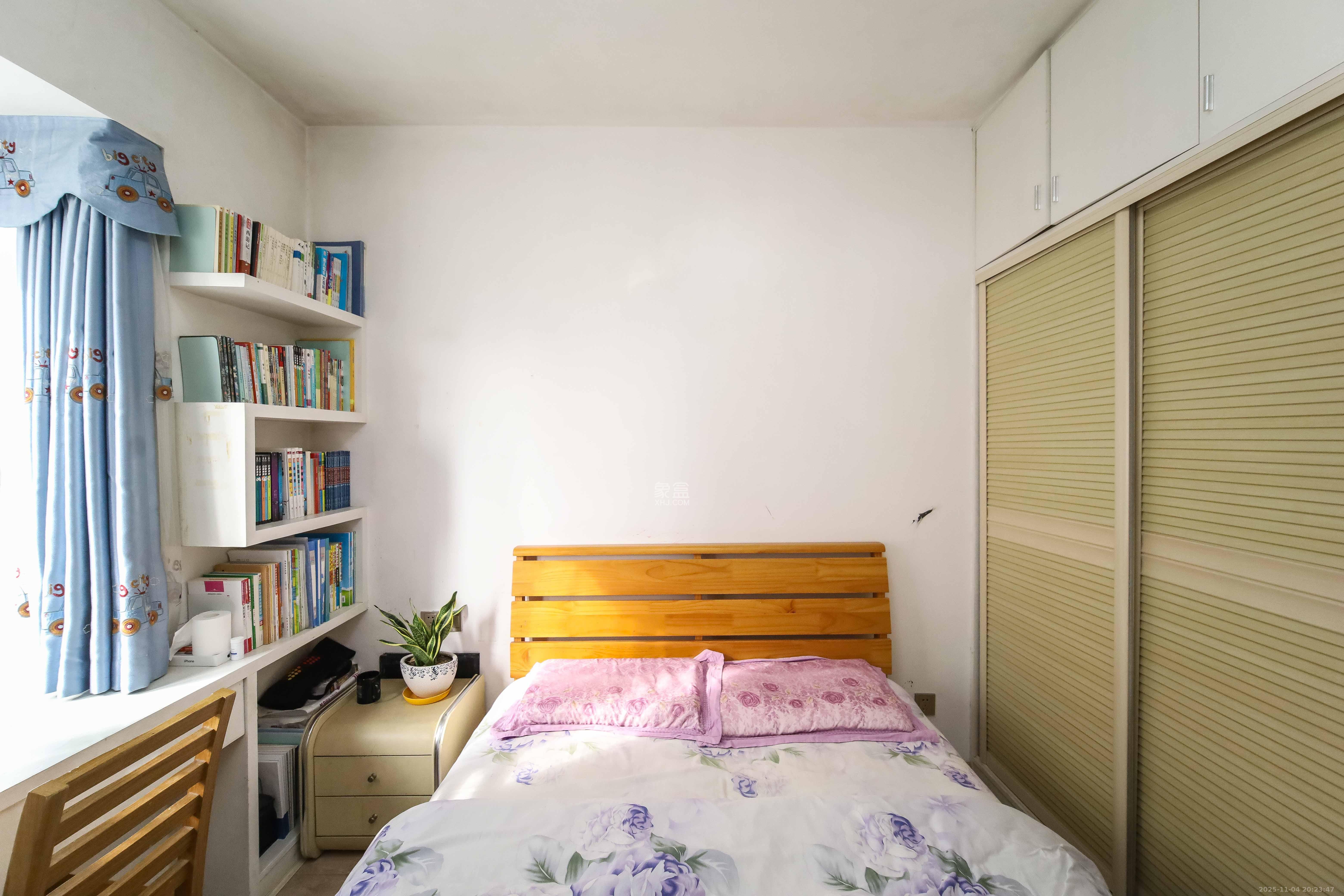 先锋东外滩  2室2厅1卫    69.0万卧室