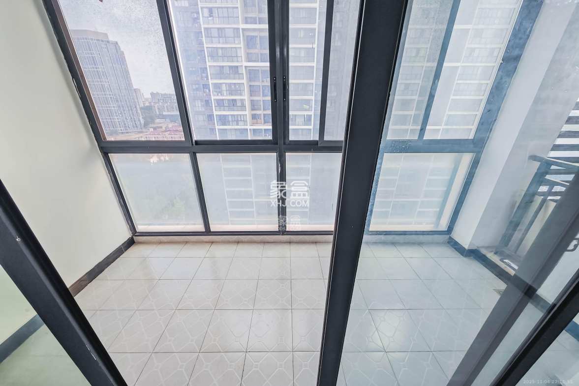 融科东南海 3室2厅1卫 88.0万 融科东南海 3室2厅1卫 88.0万其他