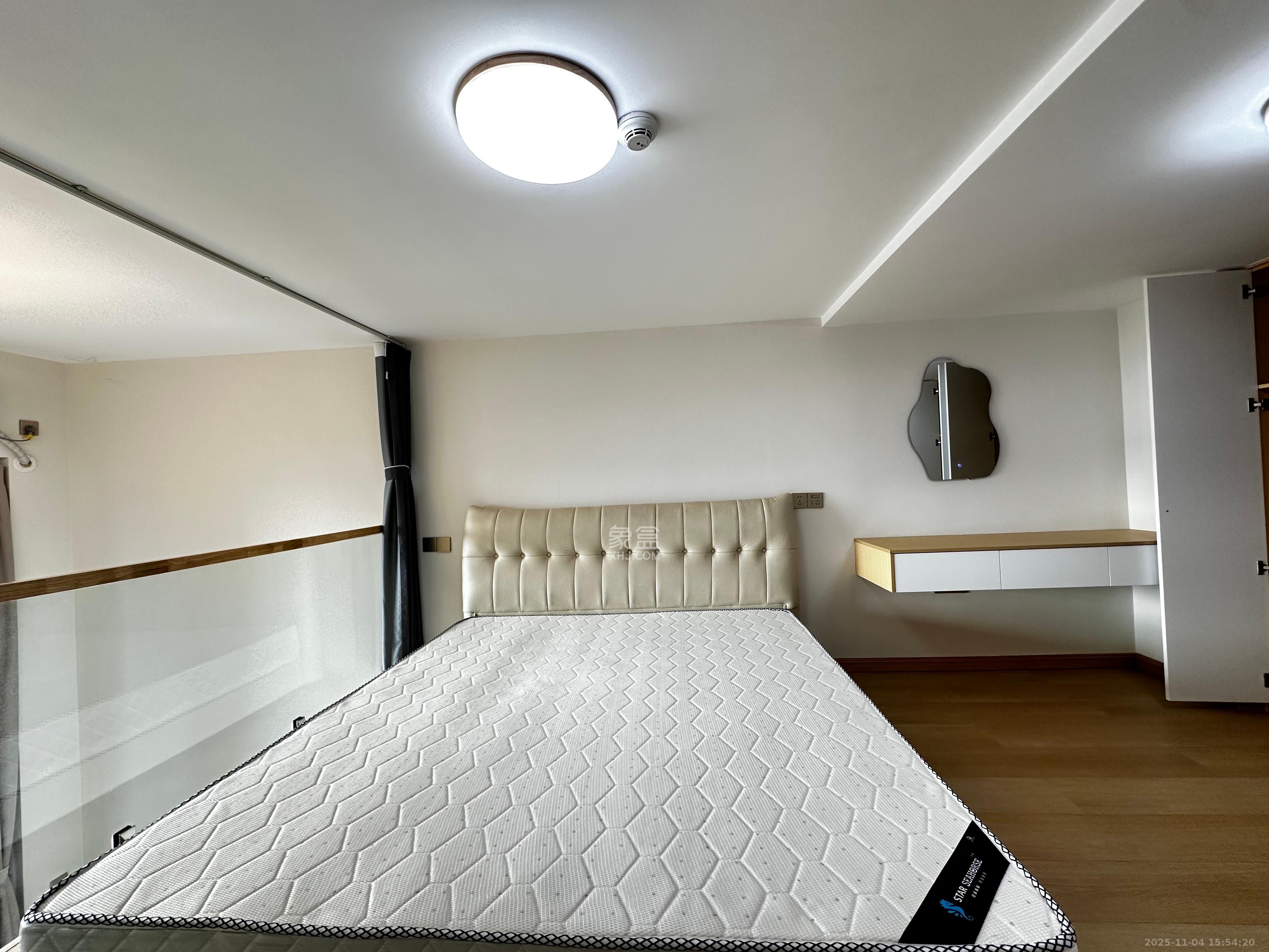 万科紫台  1室1厅1卫    2400.0元/月室内图