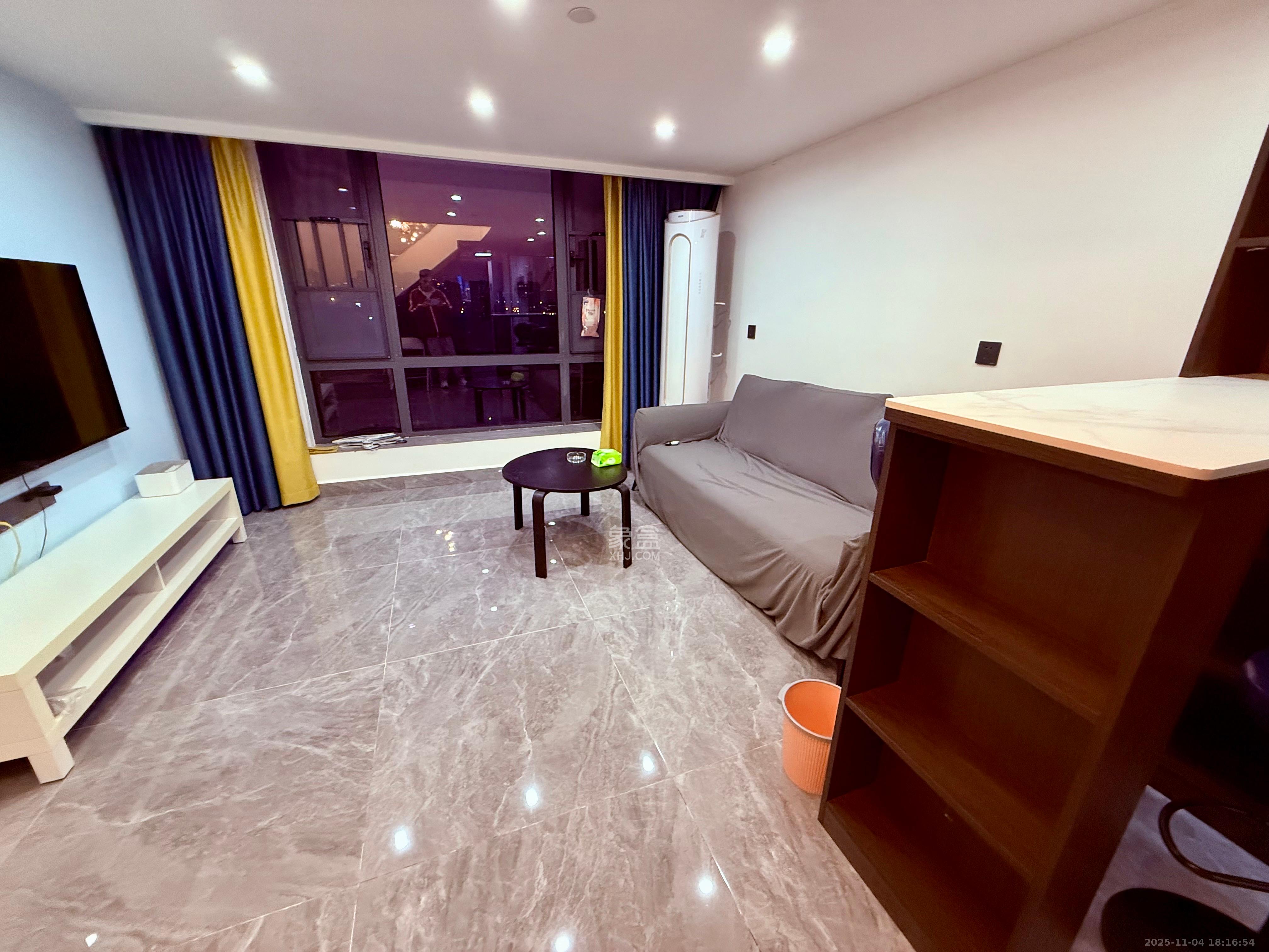 藏珑湖上公馆 2室1厅1卫 2800.0元/月 藏珑湖上公馆 2室1厅1卫 2800.0元/月室内图