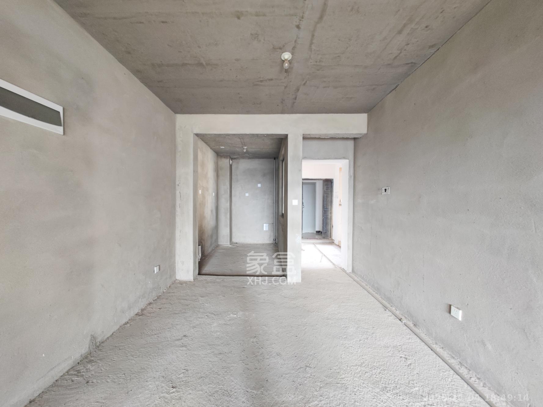 西湖鸿运佳苑 3室2厅2卫 75.0万 西湖鸿运佳苑 3室2厅2卫 75.0万其他