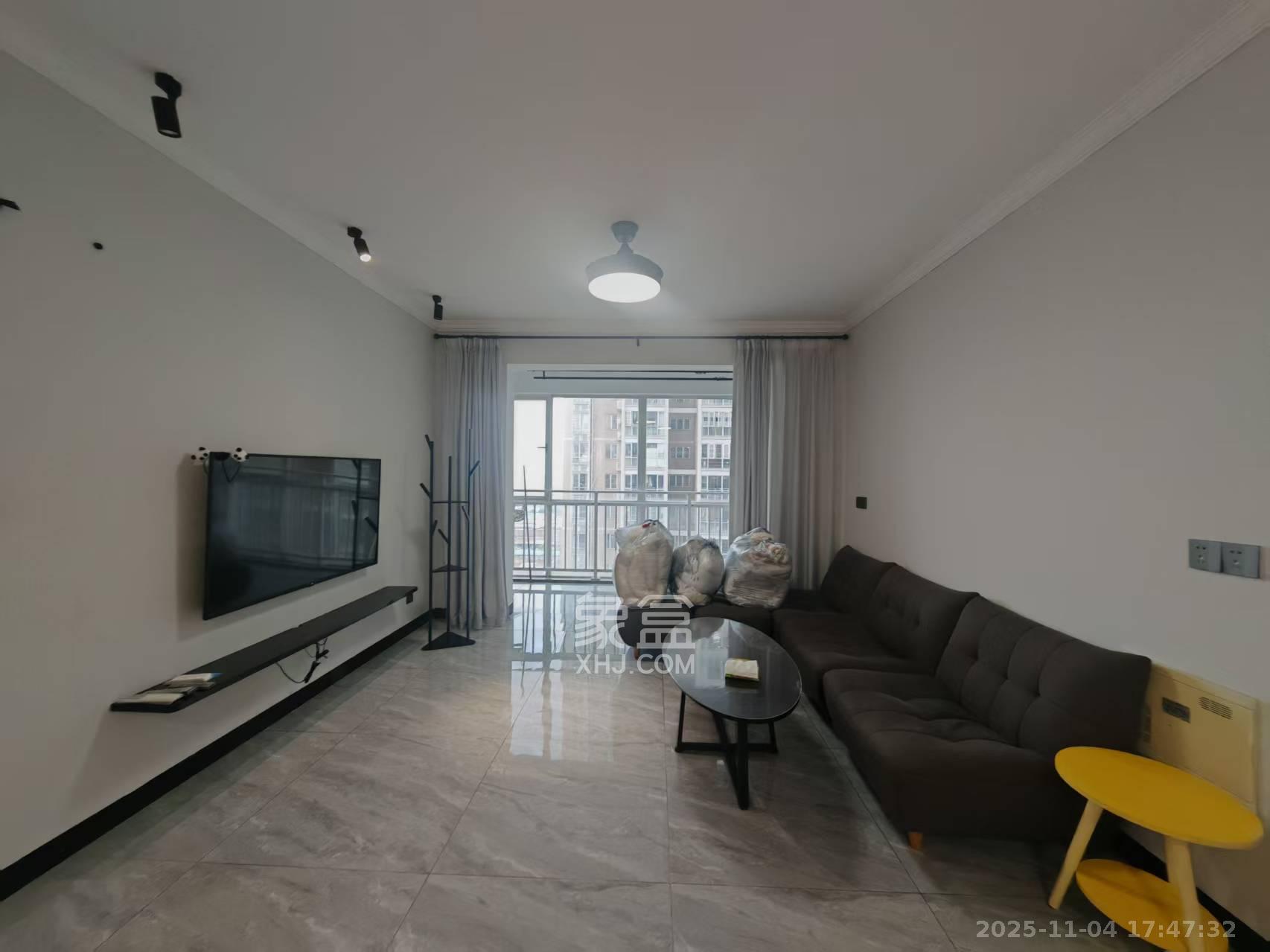 恒广国际景园一二区 1室2厅1卫 2000.0元/月 恒广国际景园一二区 1室2厅1卫 2000.0元/月室内图