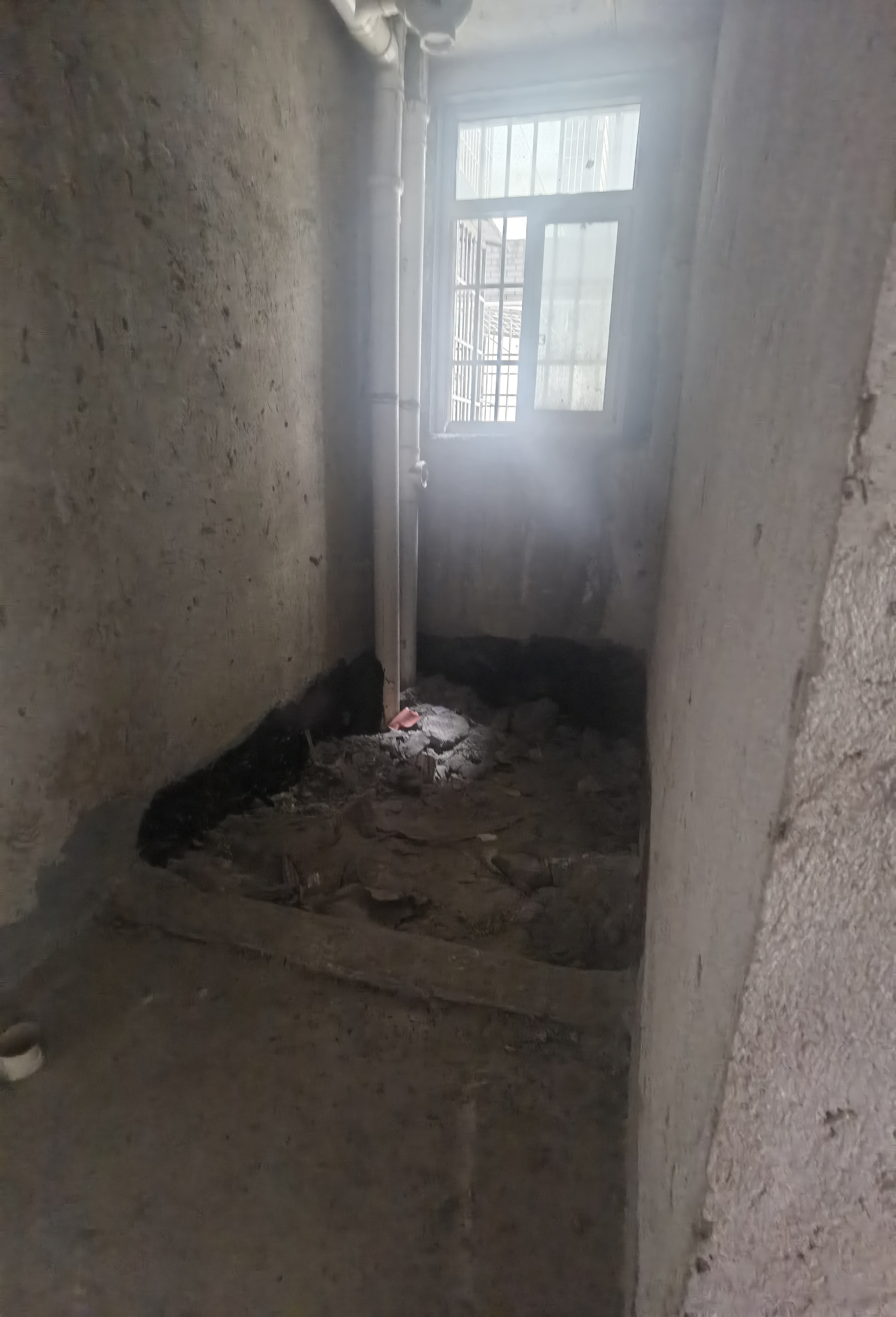 桂花园  2室2厅1卫    32.0万客厅