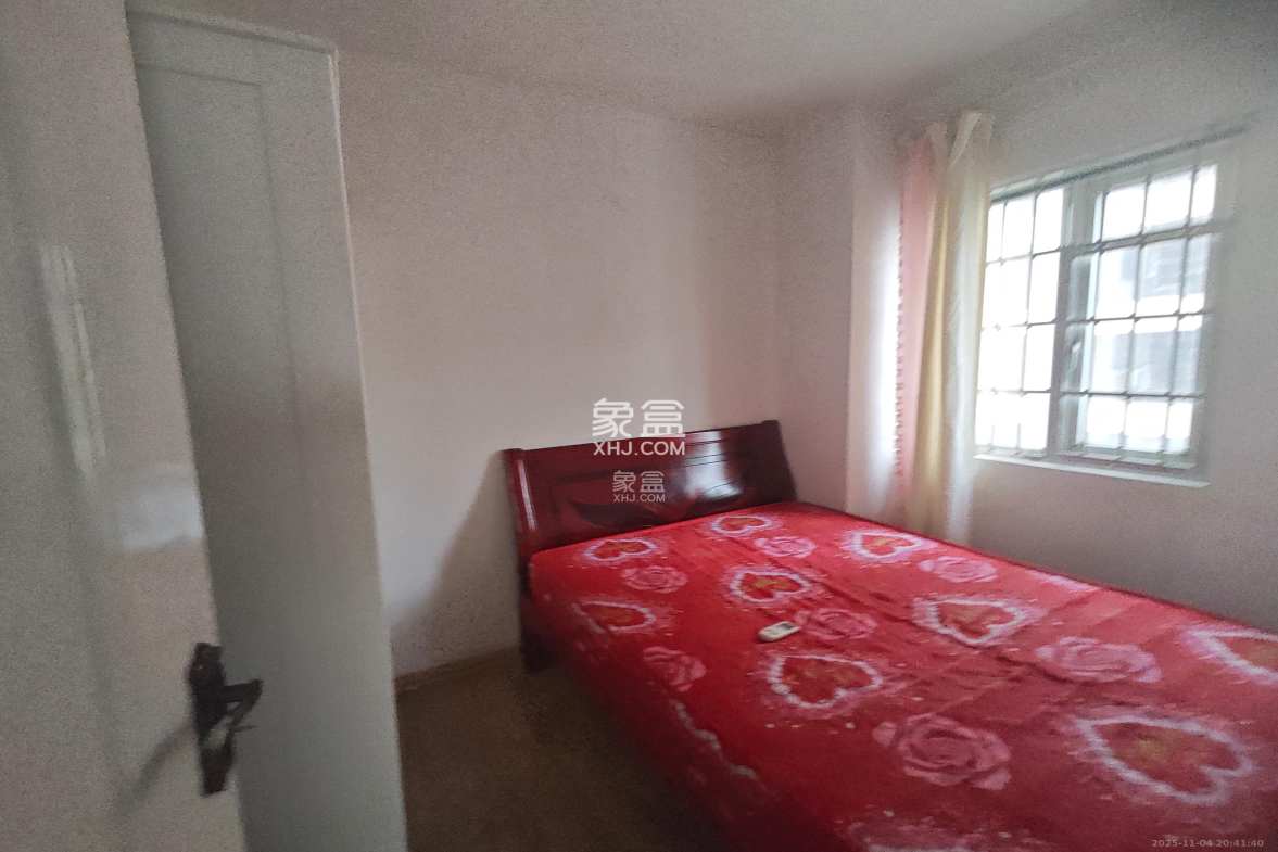 新长海广场 1室1厅1卫 1600.0元/月 新长海广场 1室1厅1卫 1600.0元/月室内图