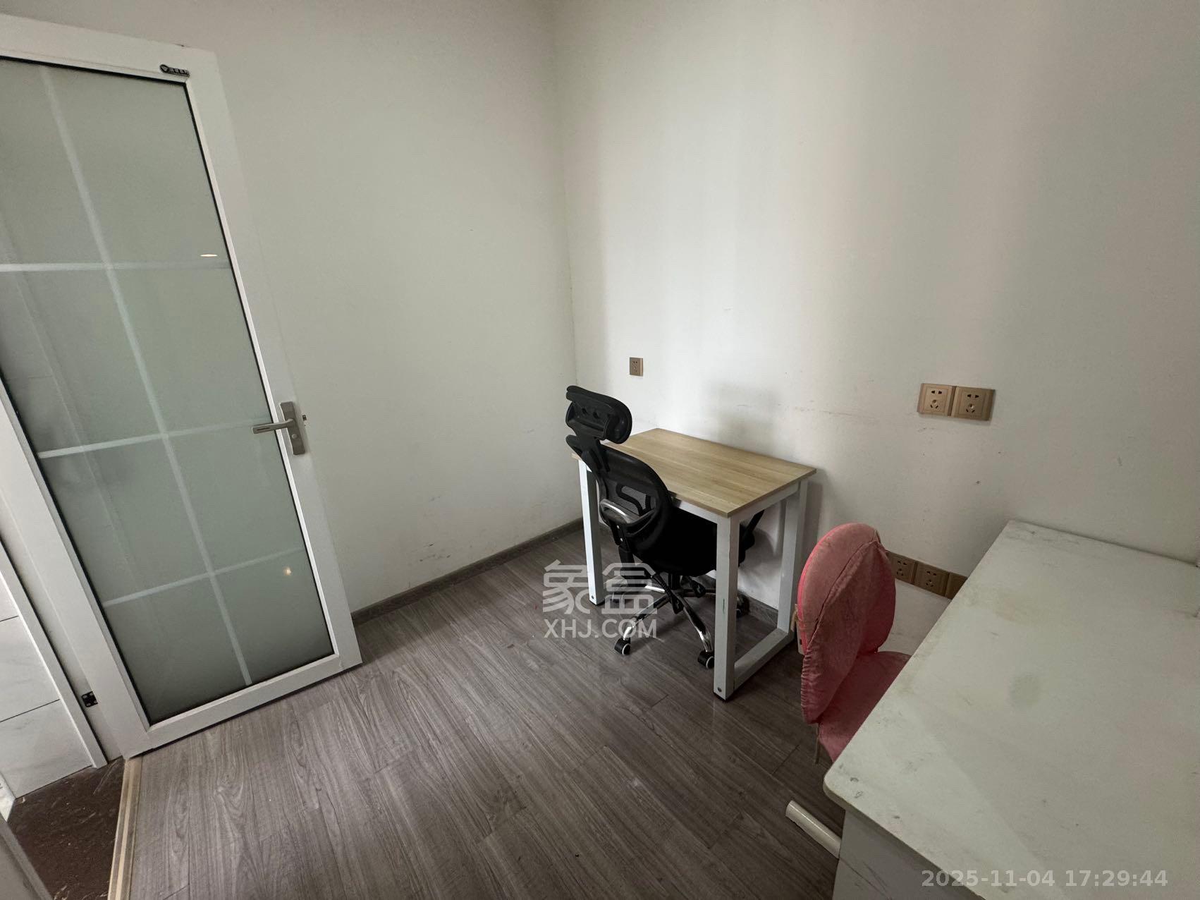 水墨林溪  3室2厅1卫    2200.0元/月室内图