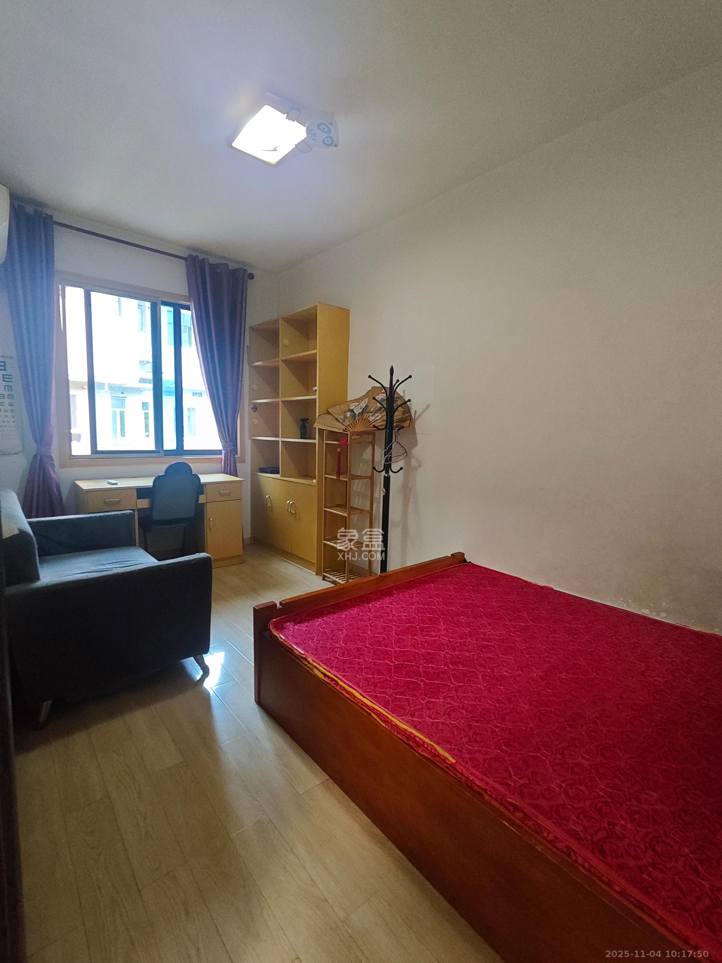 雨花大厦（云海大厦）  1室0厅0卫    1600.0元/月室内图1