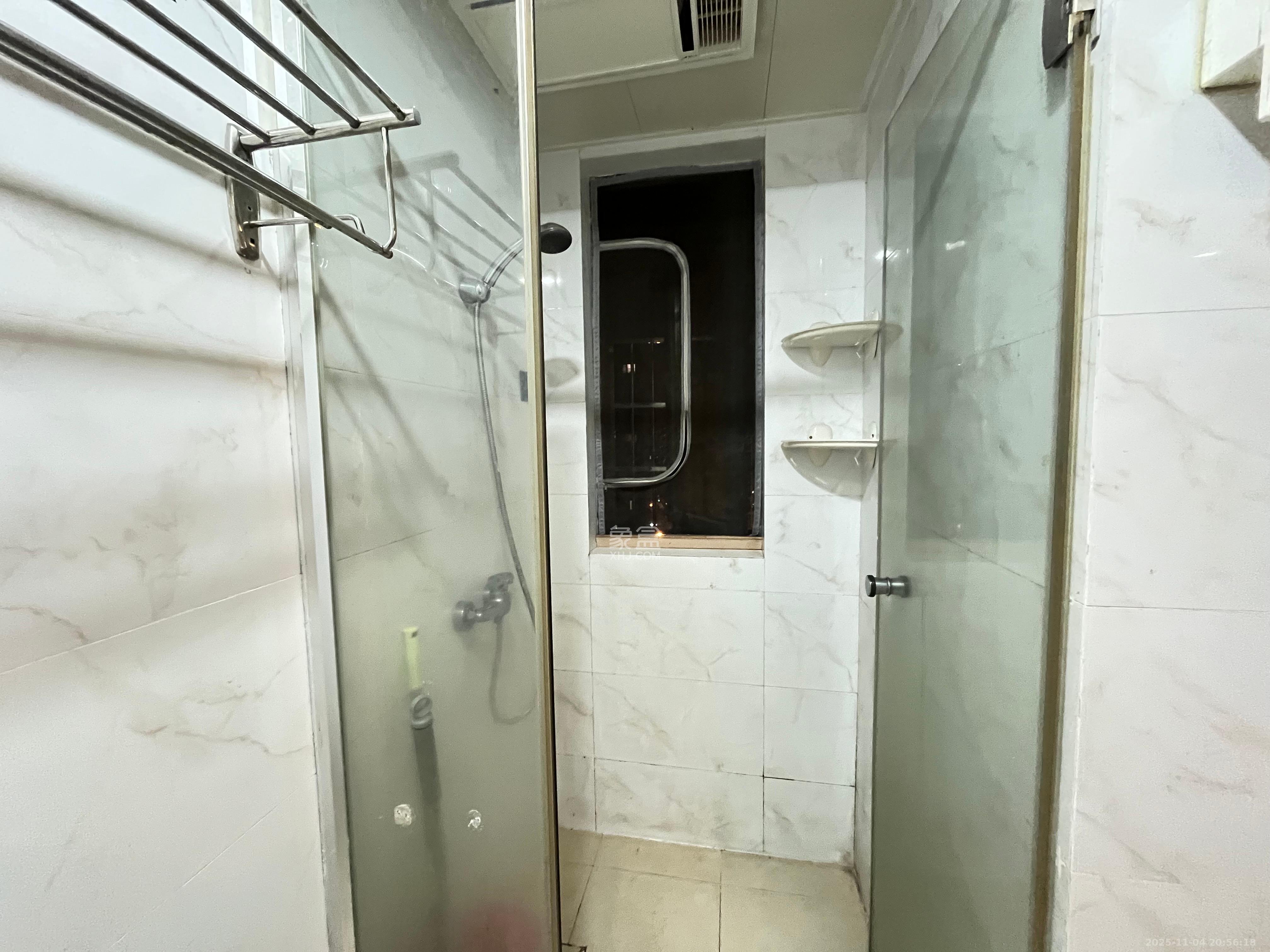 恒大江湾 2室2厅1卫 1700.0元/月 恒大江湾 2室2厅1卫 1700.0元/月室内图