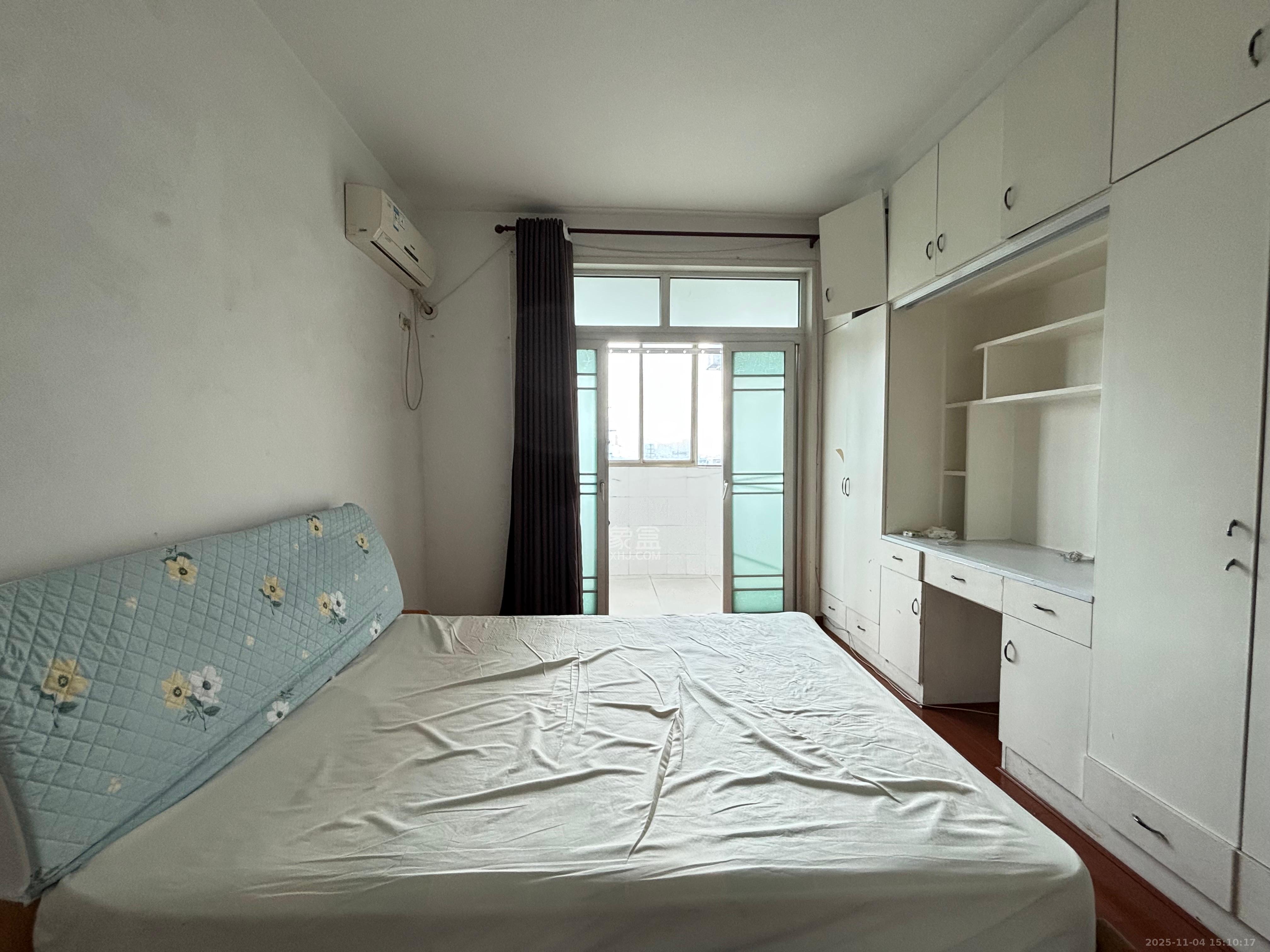 时代天骄  3室2厅2卫    2300.0元/月室内图