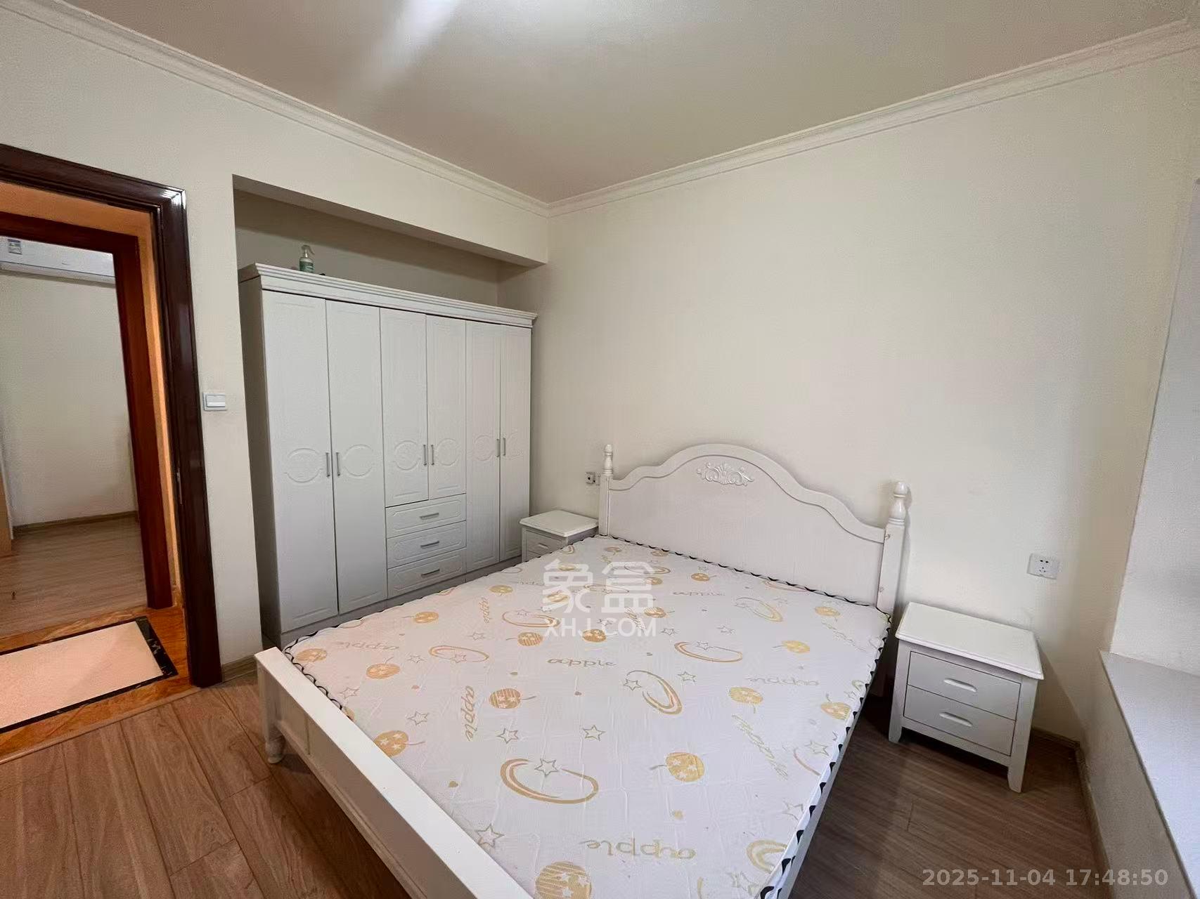 碧桂园南城首府(东宸林海) 3室2厅2卫 1800.0元/月 碧桂园南城首府(东宸林海) 3室2厅2卫 1800.0元/月室内图