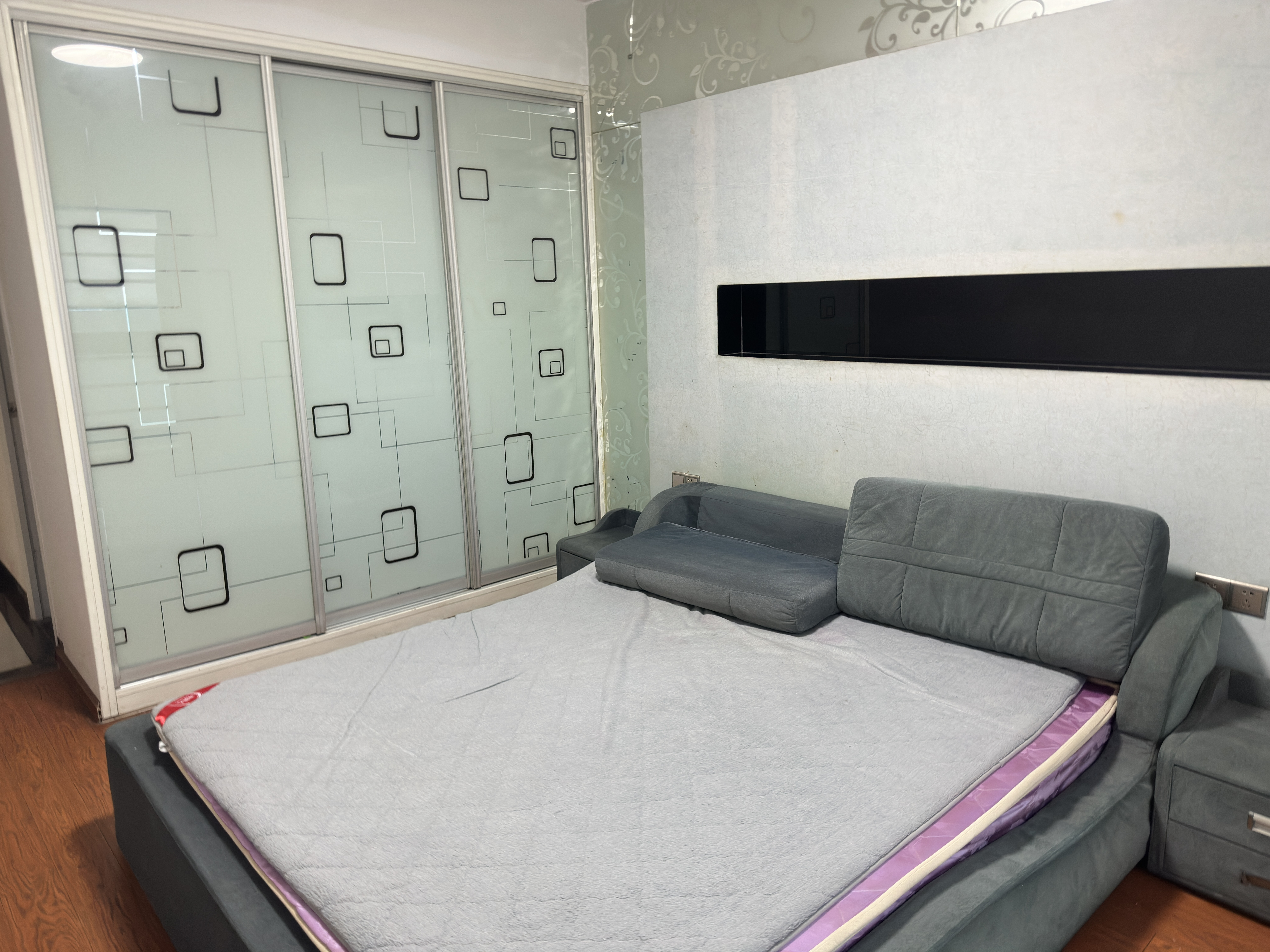 锦绣雁城  3室2厅2卫    1500.0元/月室内图