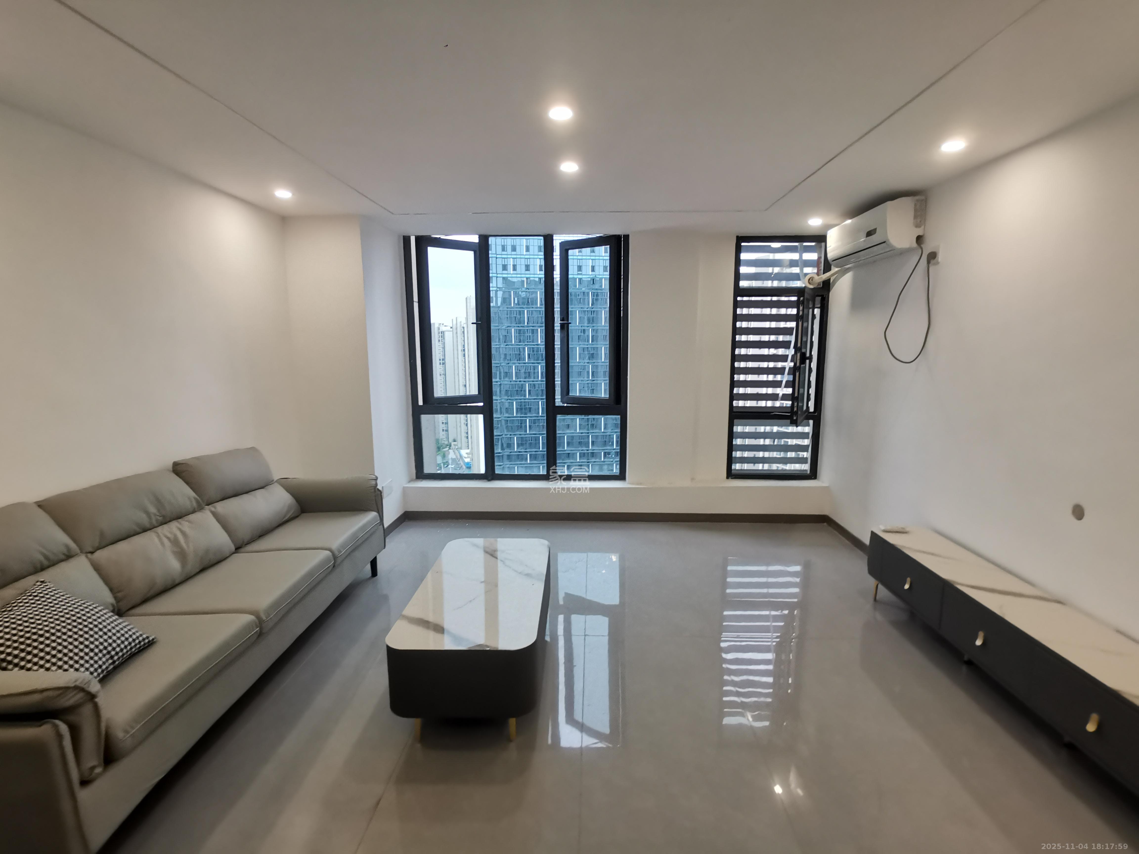 嘉宇银杉(嘉宇西苑) 2室1厅0卫 1800.0元/月 嘉宇银杉(嘉宇西苑) 2室1厅0卫 1800.0元/月室内图