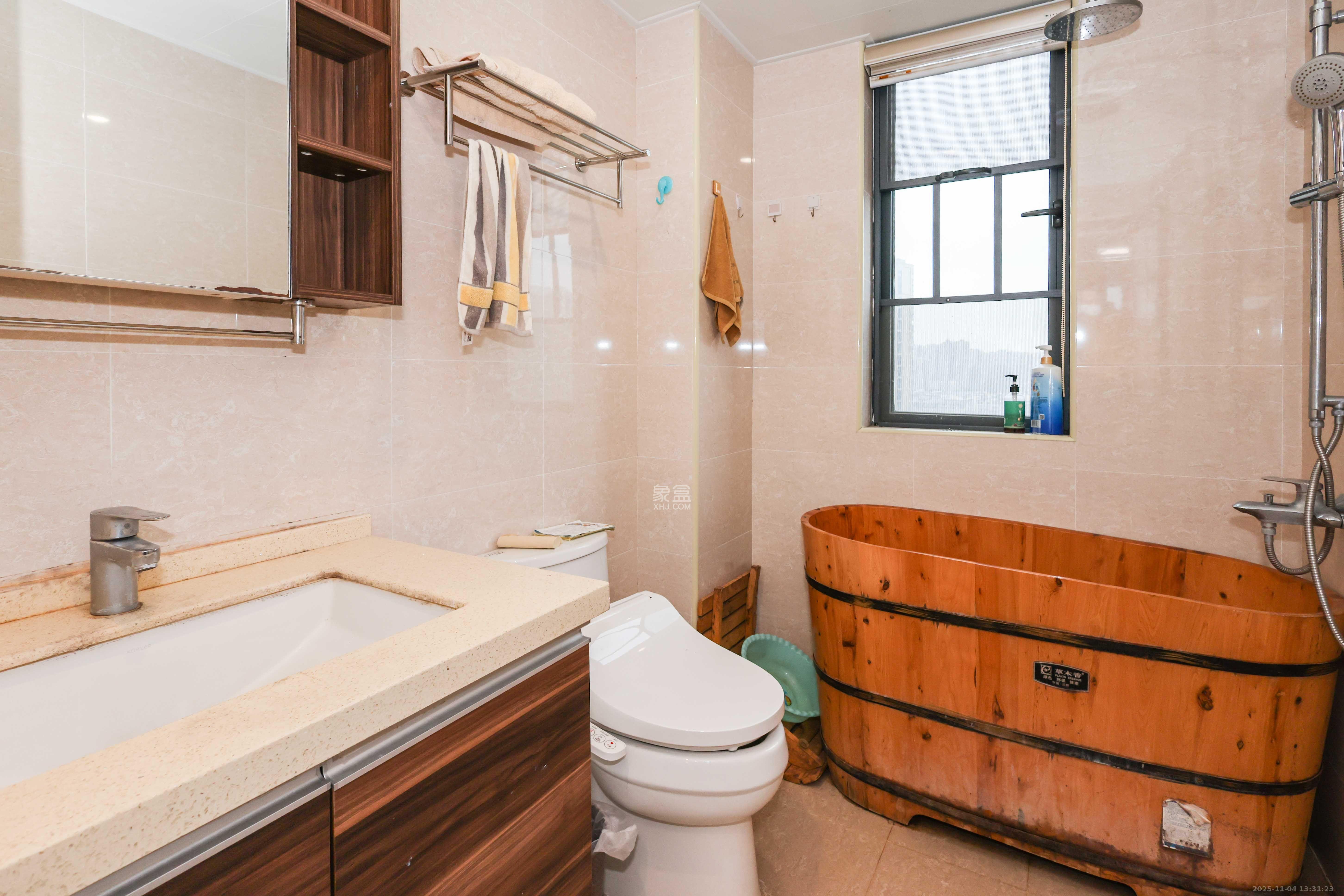 中建梅溪湖中心 4室2厅2卫 4000.0元/月 中建梅溪湖中心 4室2厅2卫 4000.0元/月室内图