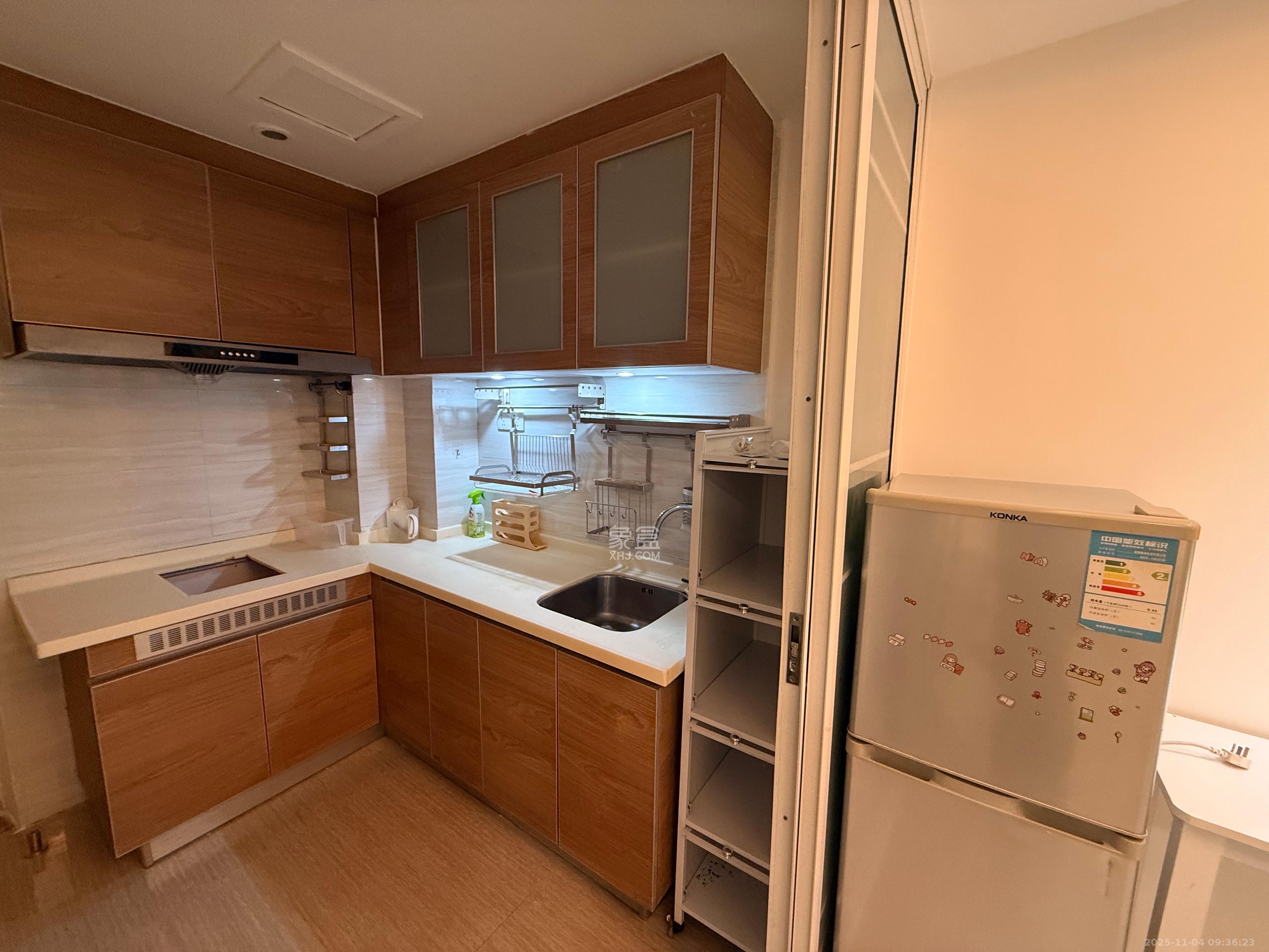 奥林匹克花园贡院三期 1室1厅1卫 1300.0元/月 奥林匹克花园贡院三期 1室1厅1卫 1300.0元/月室内图