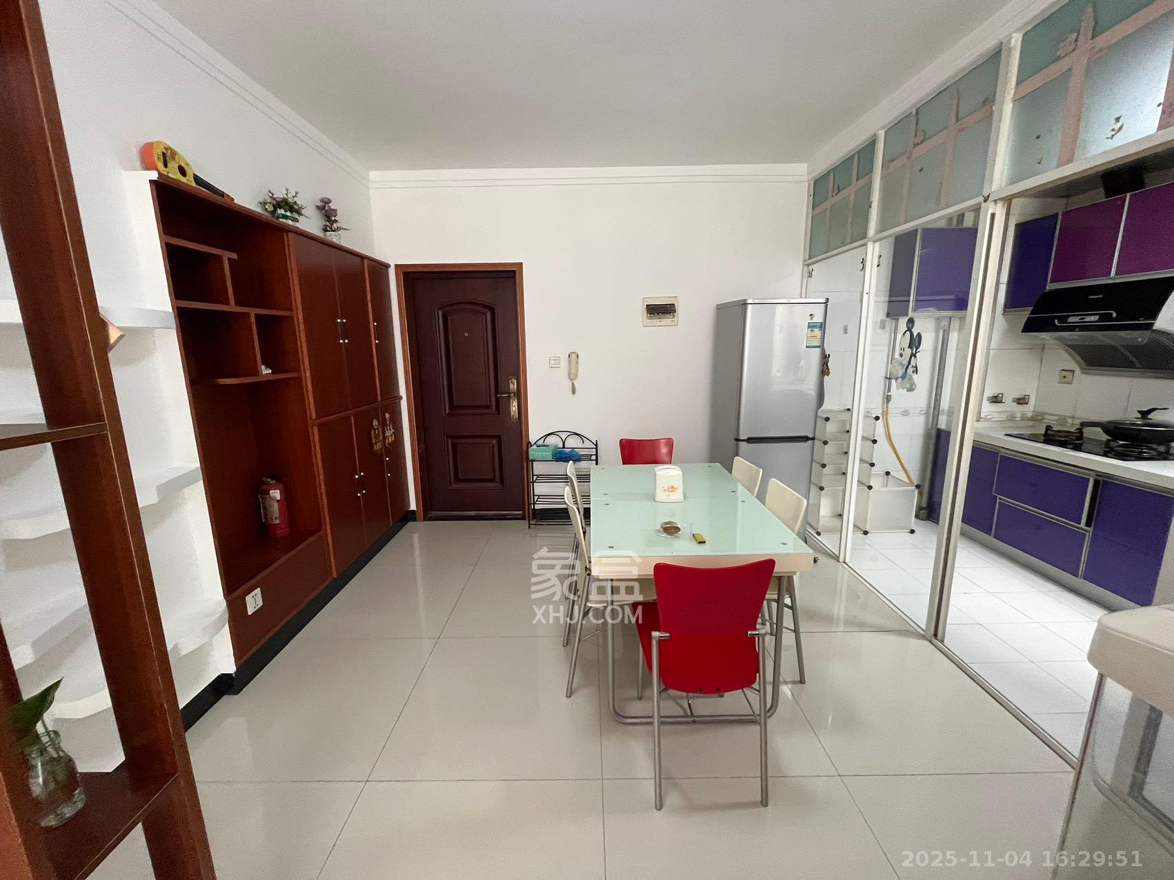 嘉盛华庭（一期、二期、三期）  2室2厅1卫    2290.0元/月室内图